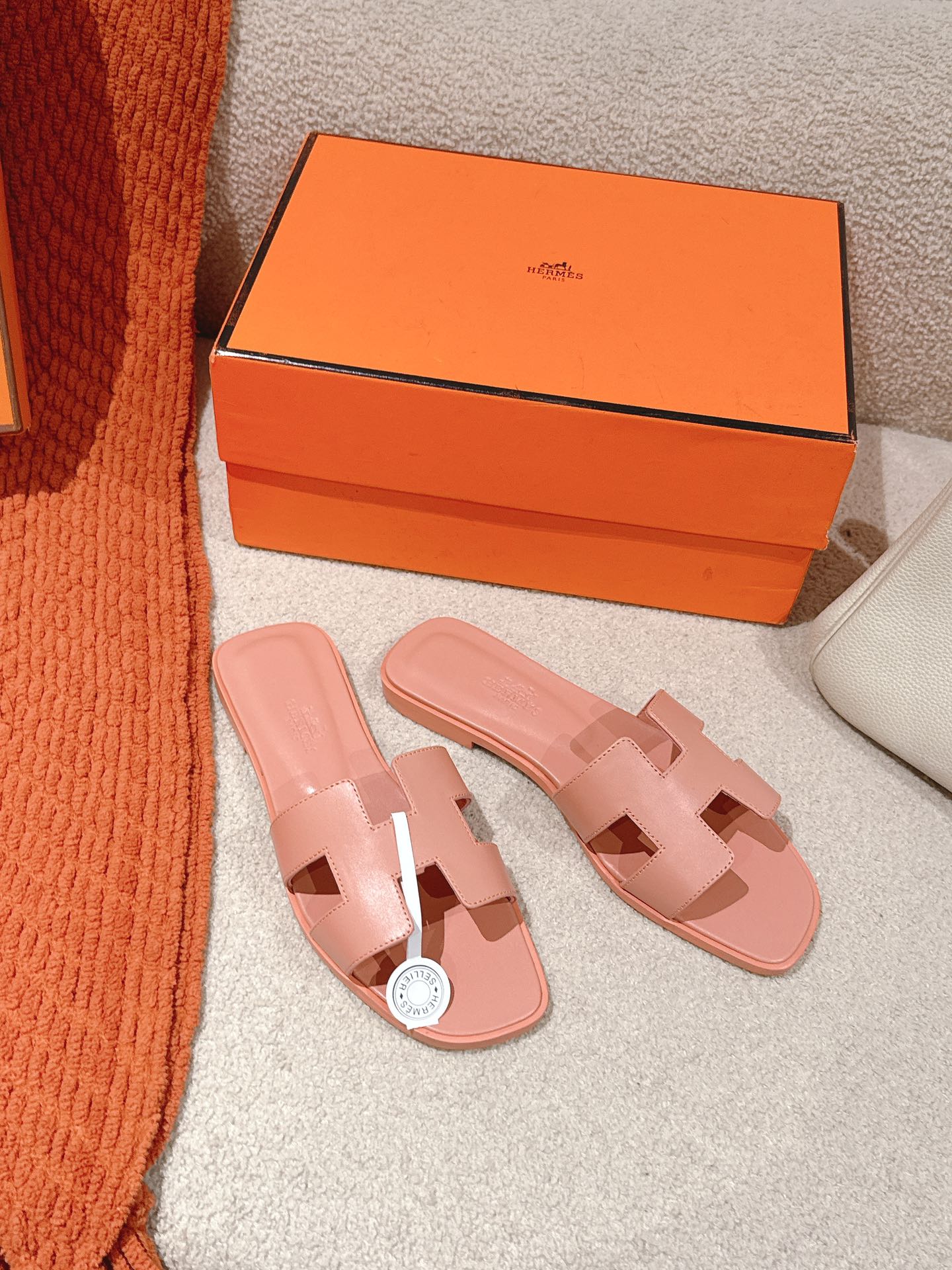 HERMES 00749 HERMES 00749
