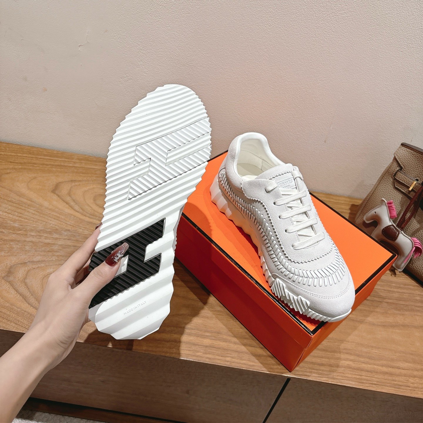HERMES 00749 HERMES 00749