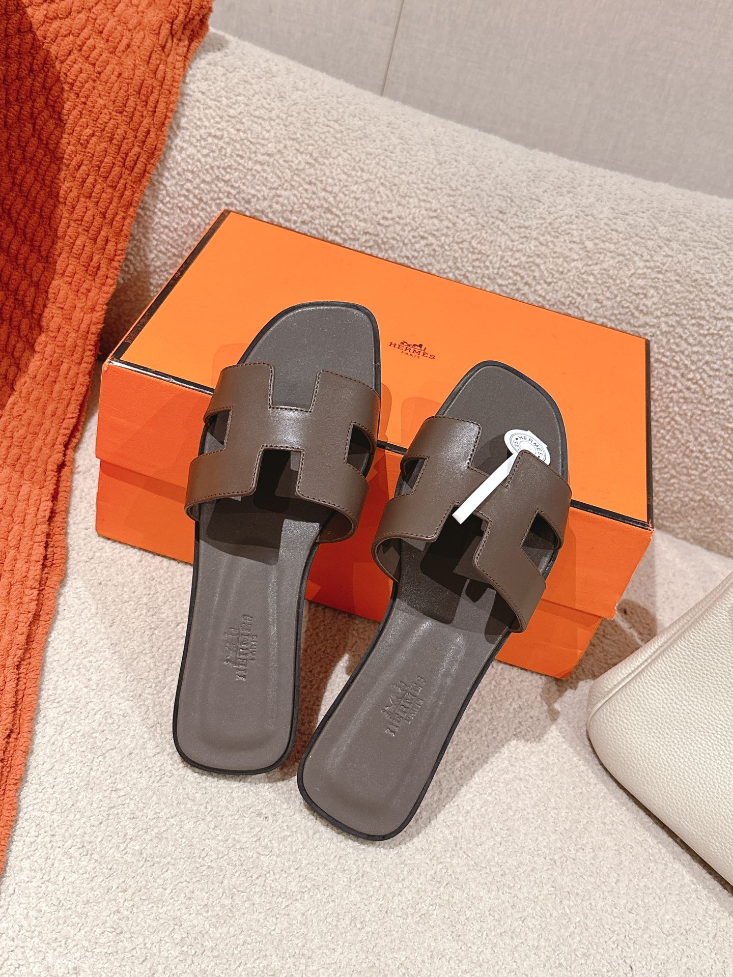 HERMES 00759 HERMES 00759