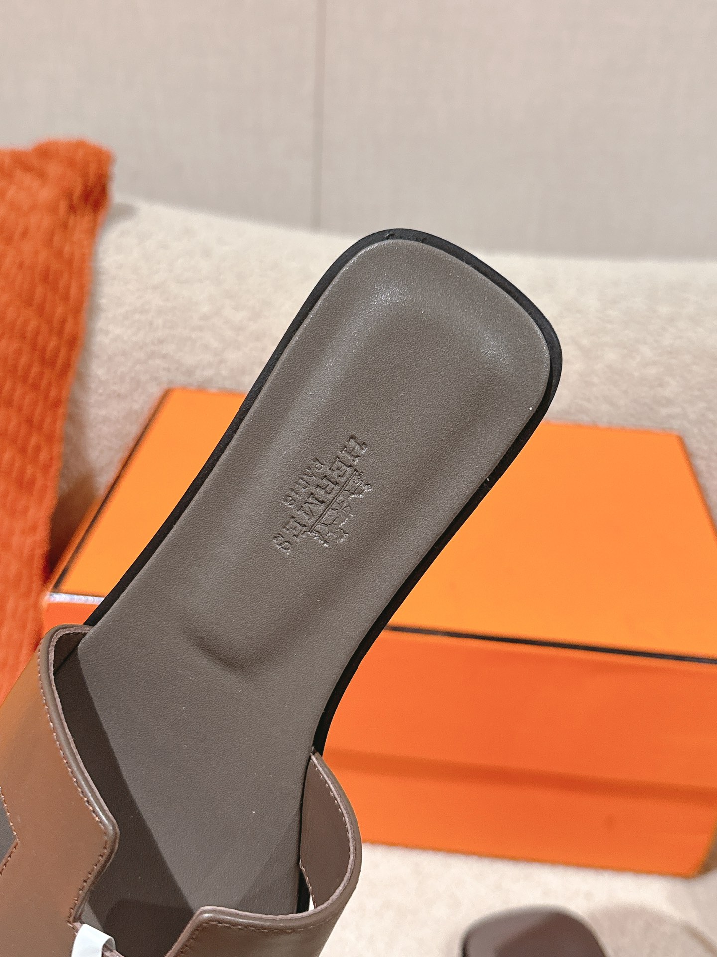 HERMES 00759 HERMES 00759