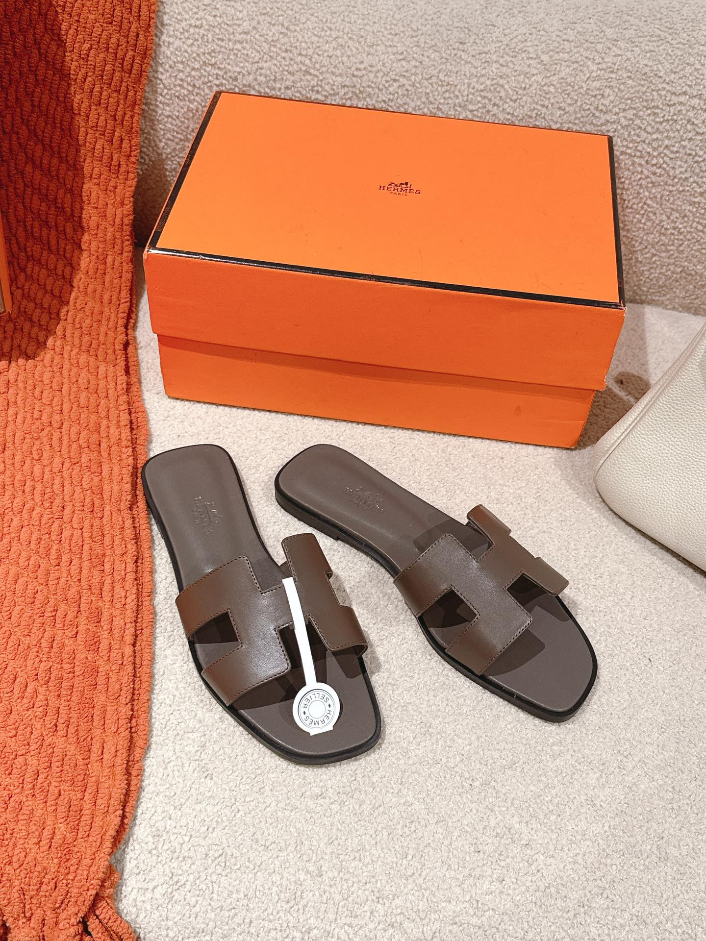 HERMES 00759 HERMES 00759