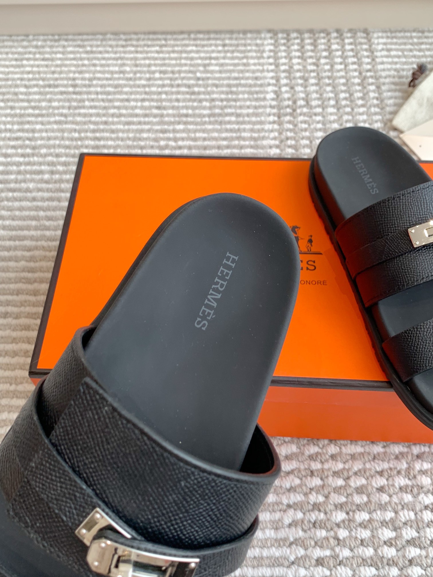 Hermes Men's Hermès Jackson SandalColor black