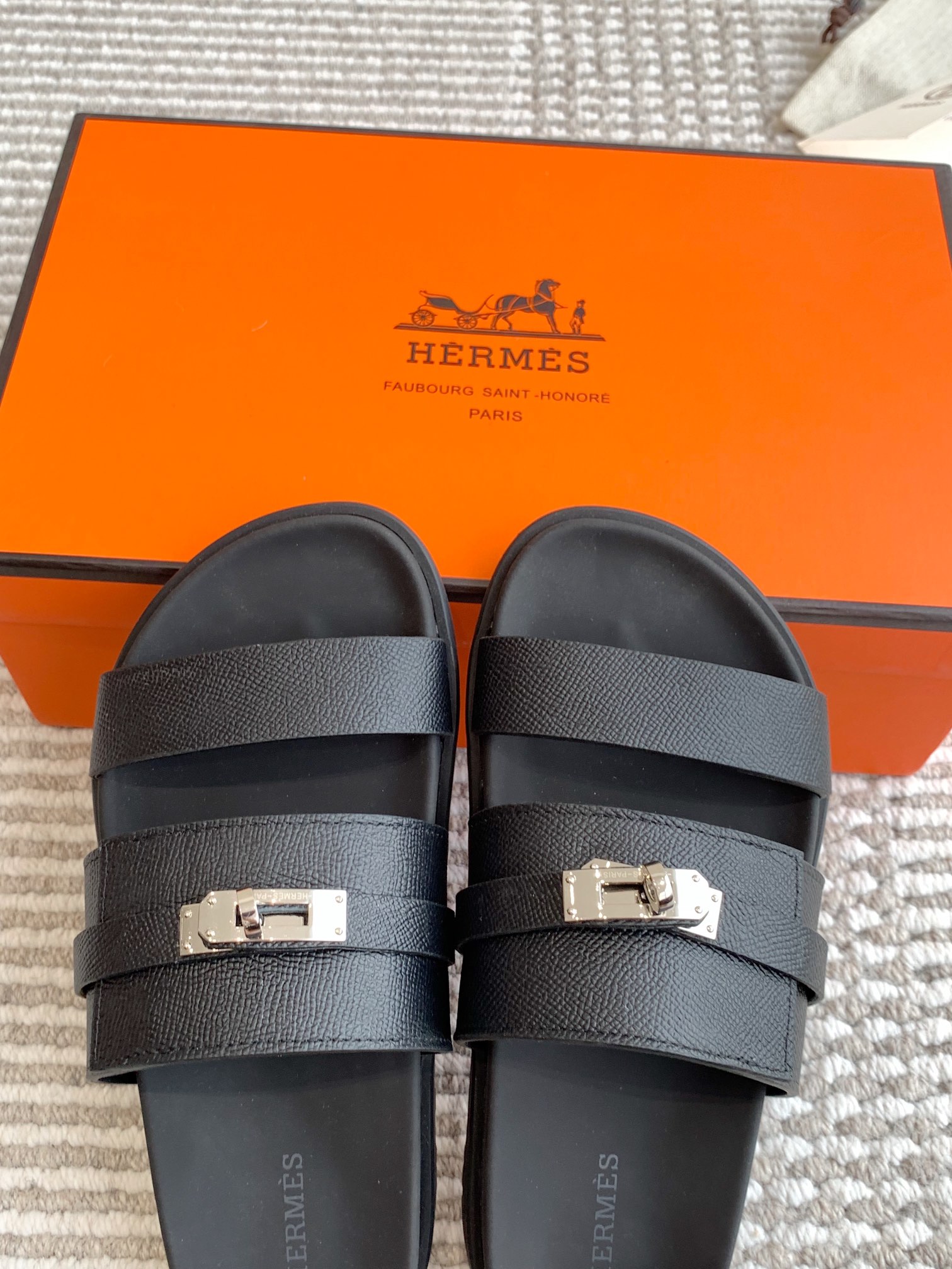 Hermes Men's Hermès Jackson SandalColor black