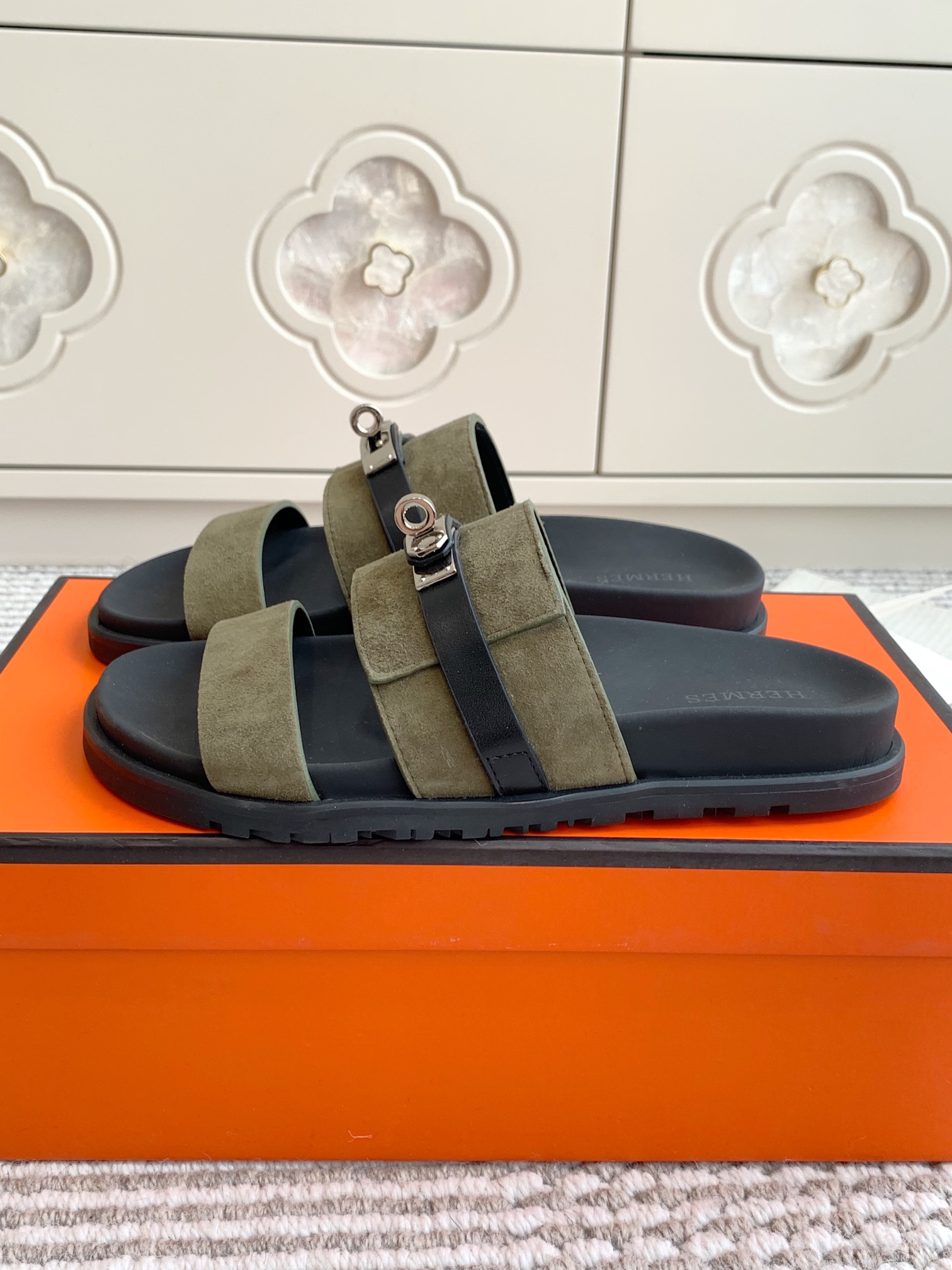 HERMES 00769