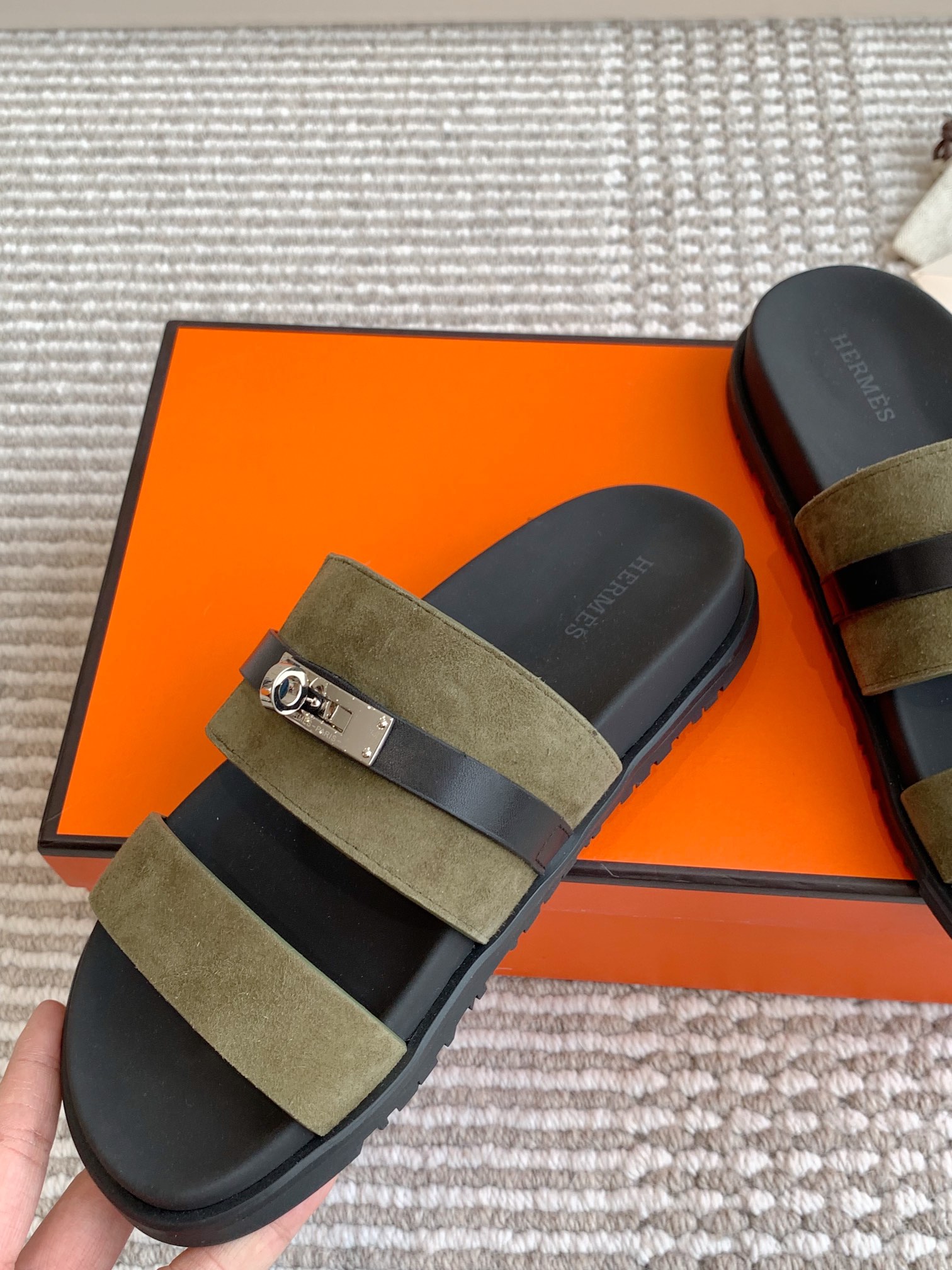 HERMES 00769