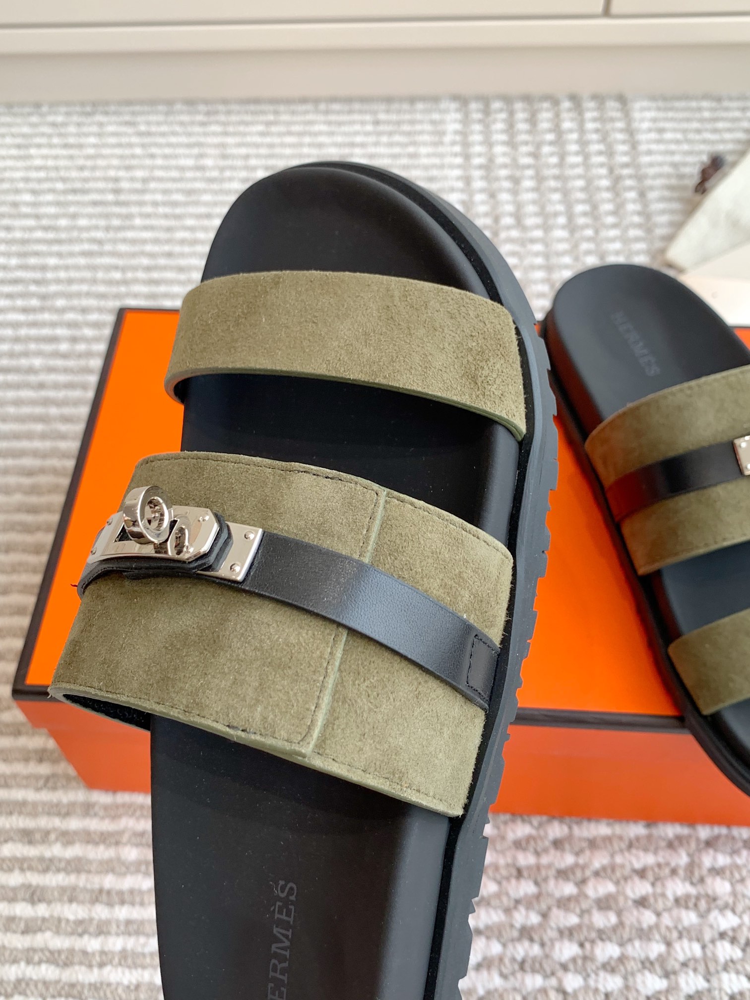 HERMES 00769