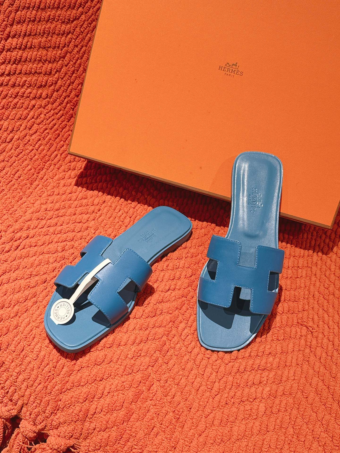 HERMES 00779 HERMES 00779