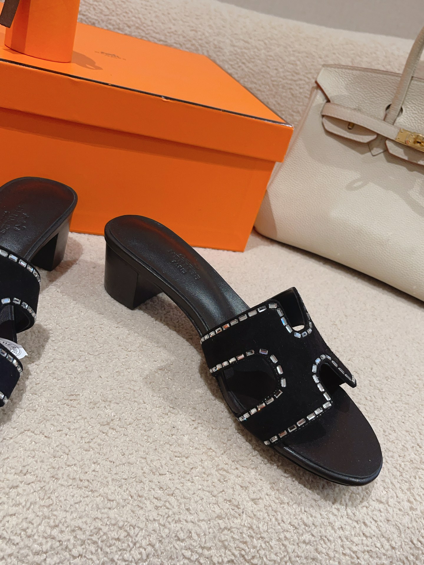 HERMES 00779 HERMES 00779