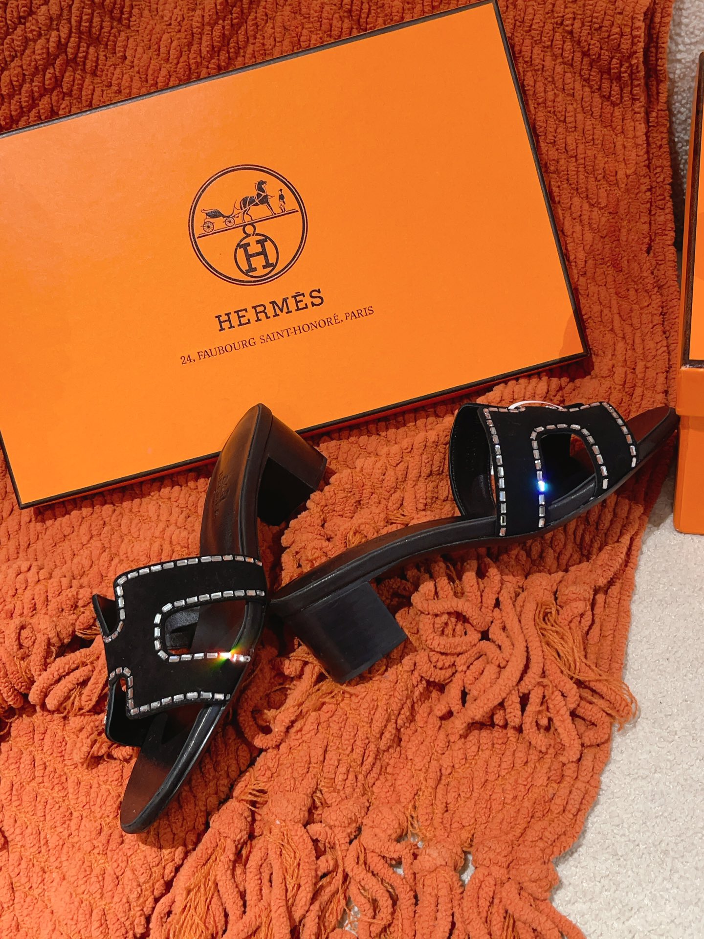 HERMES 00779 HERMES 00779