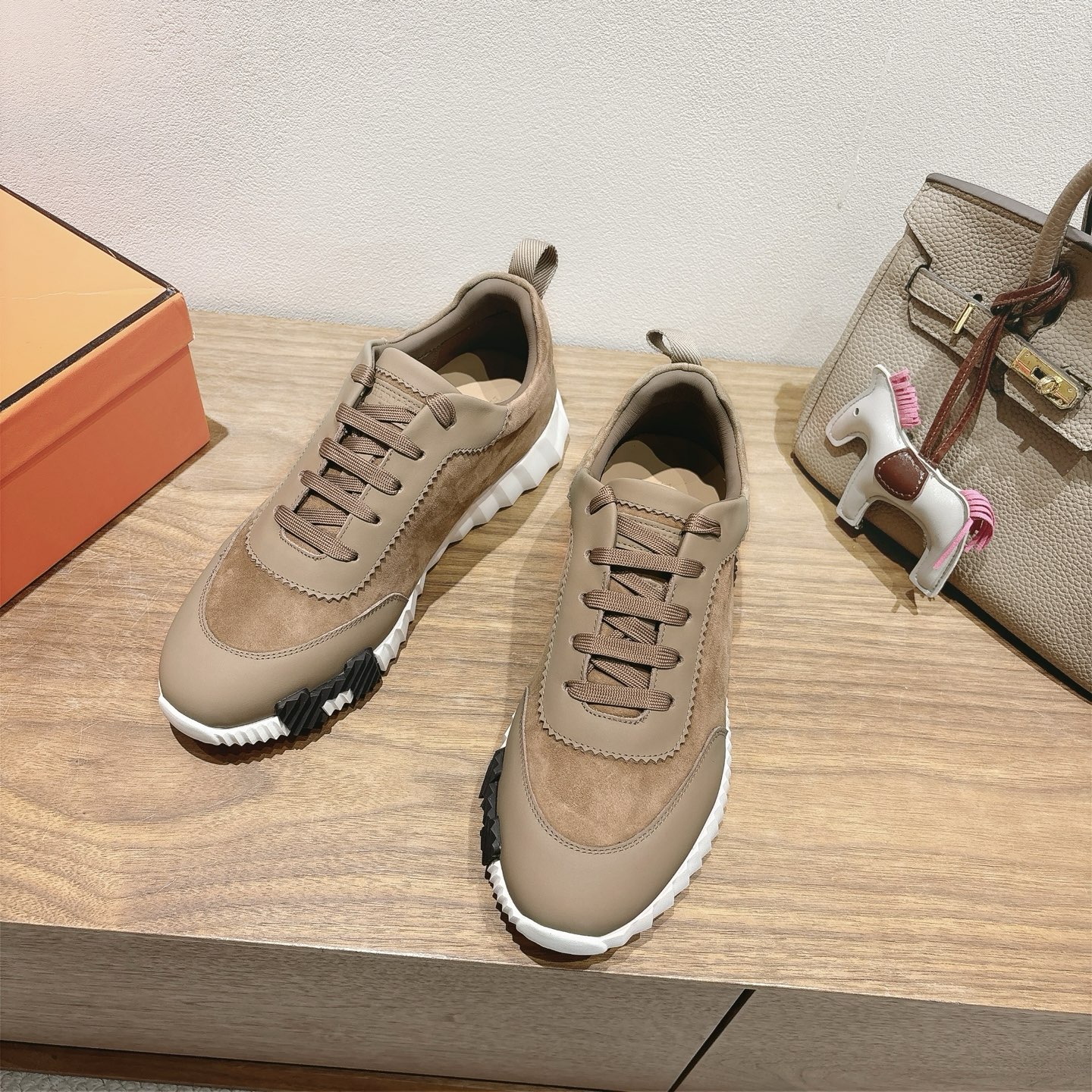 HERMES  00799