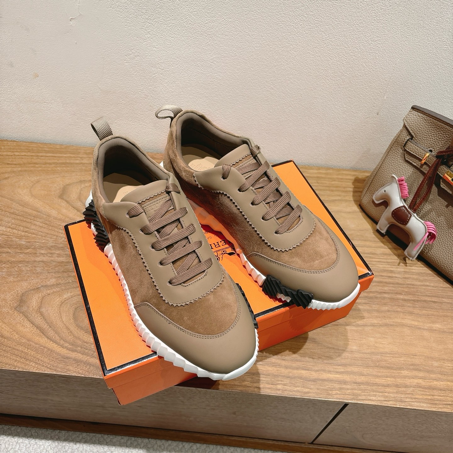 HERMES  00799