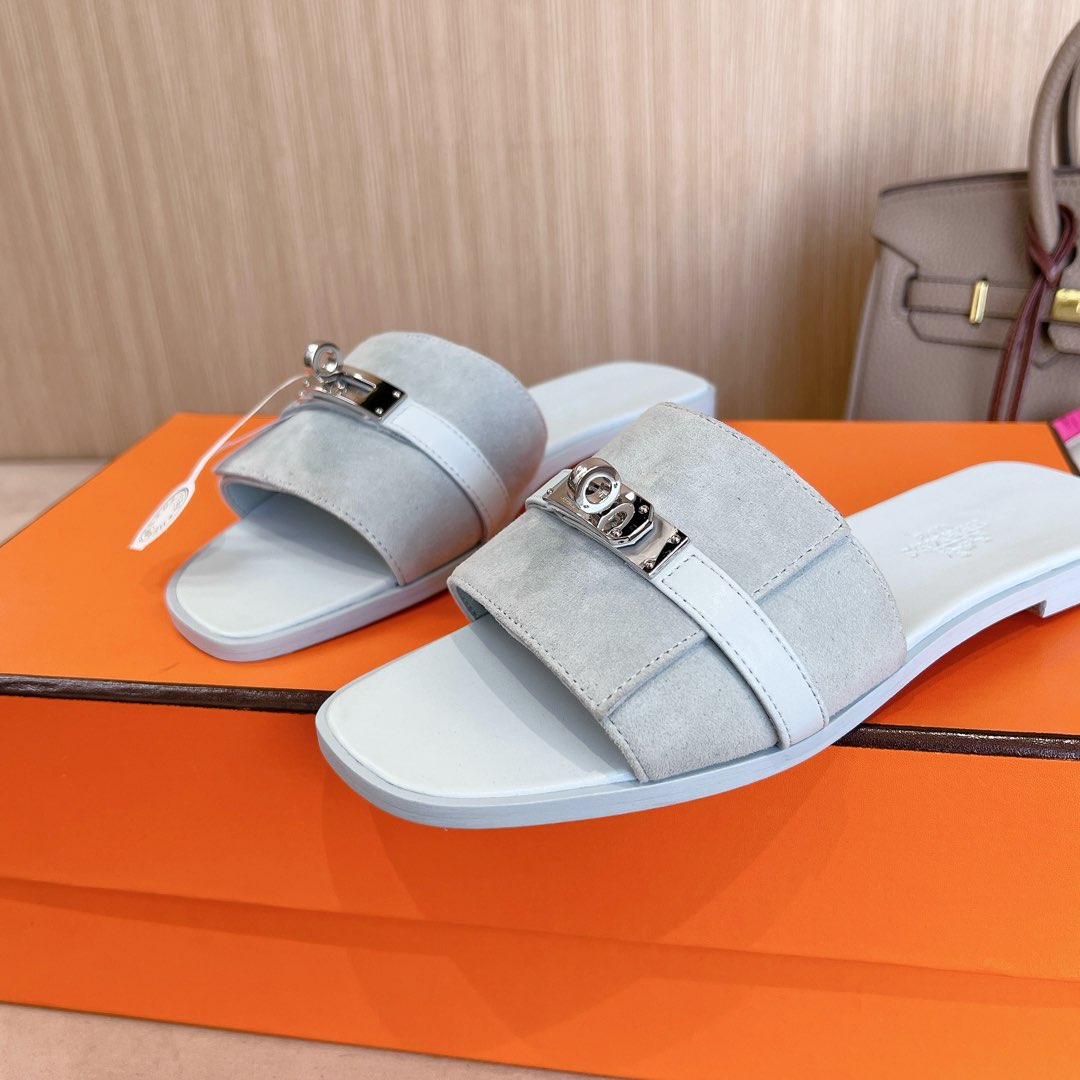 HERMES 00799