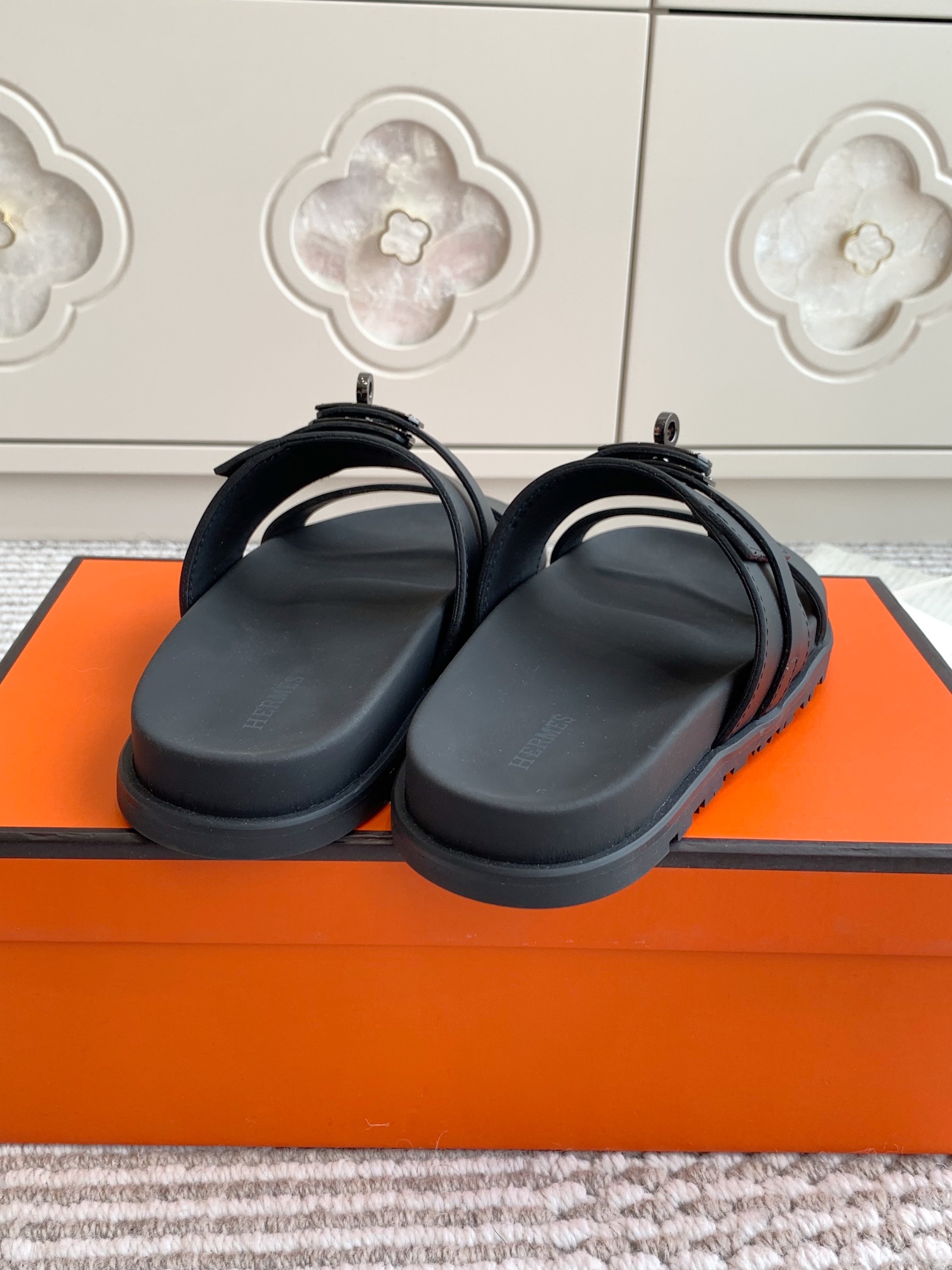 HERMES 00799