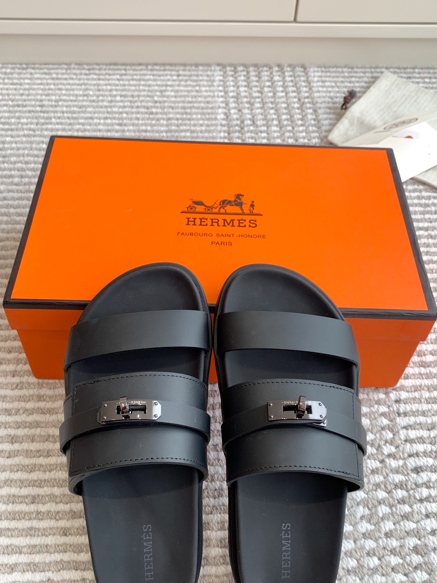 HERMES 00799