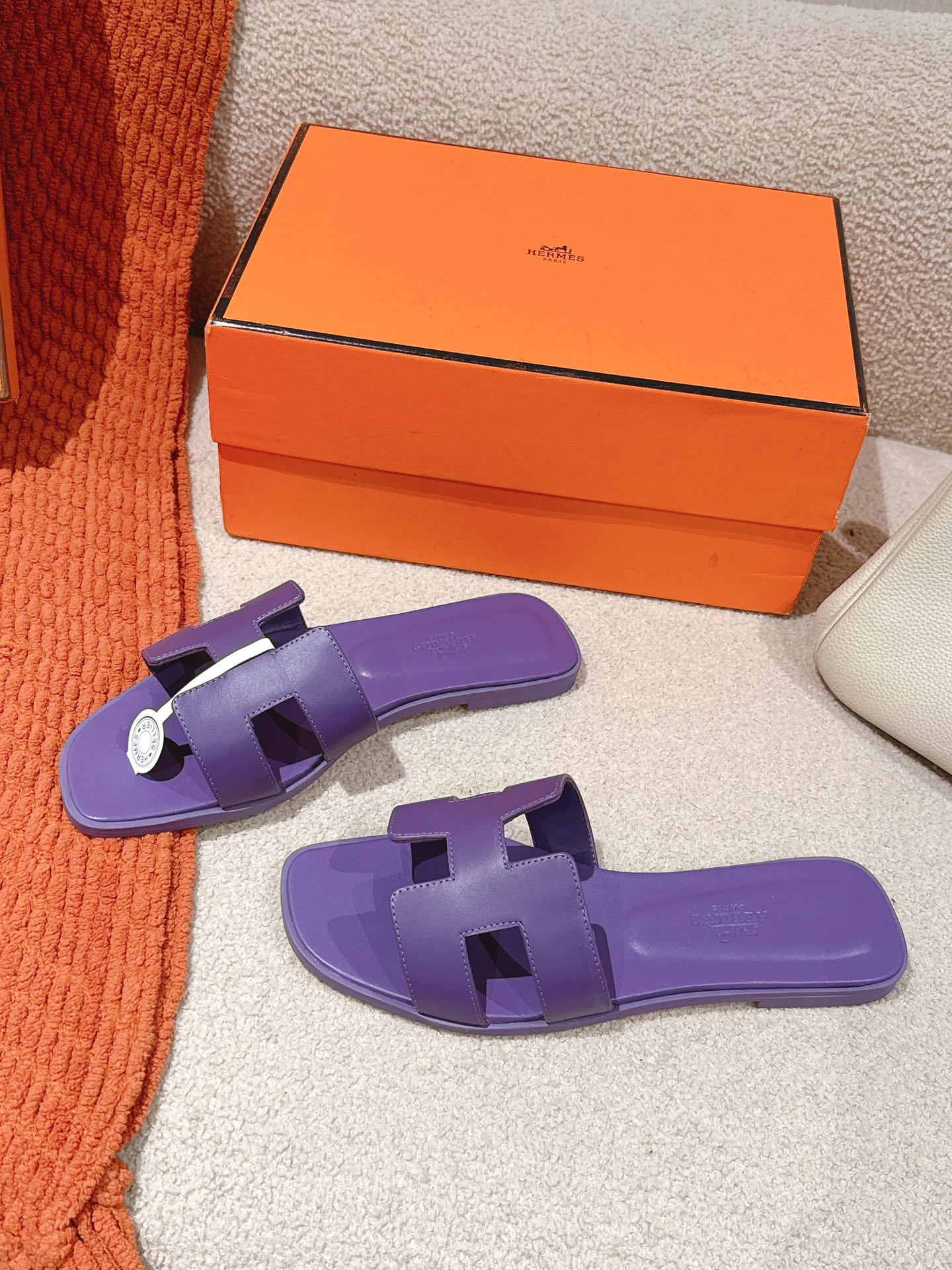 HERMES  00799