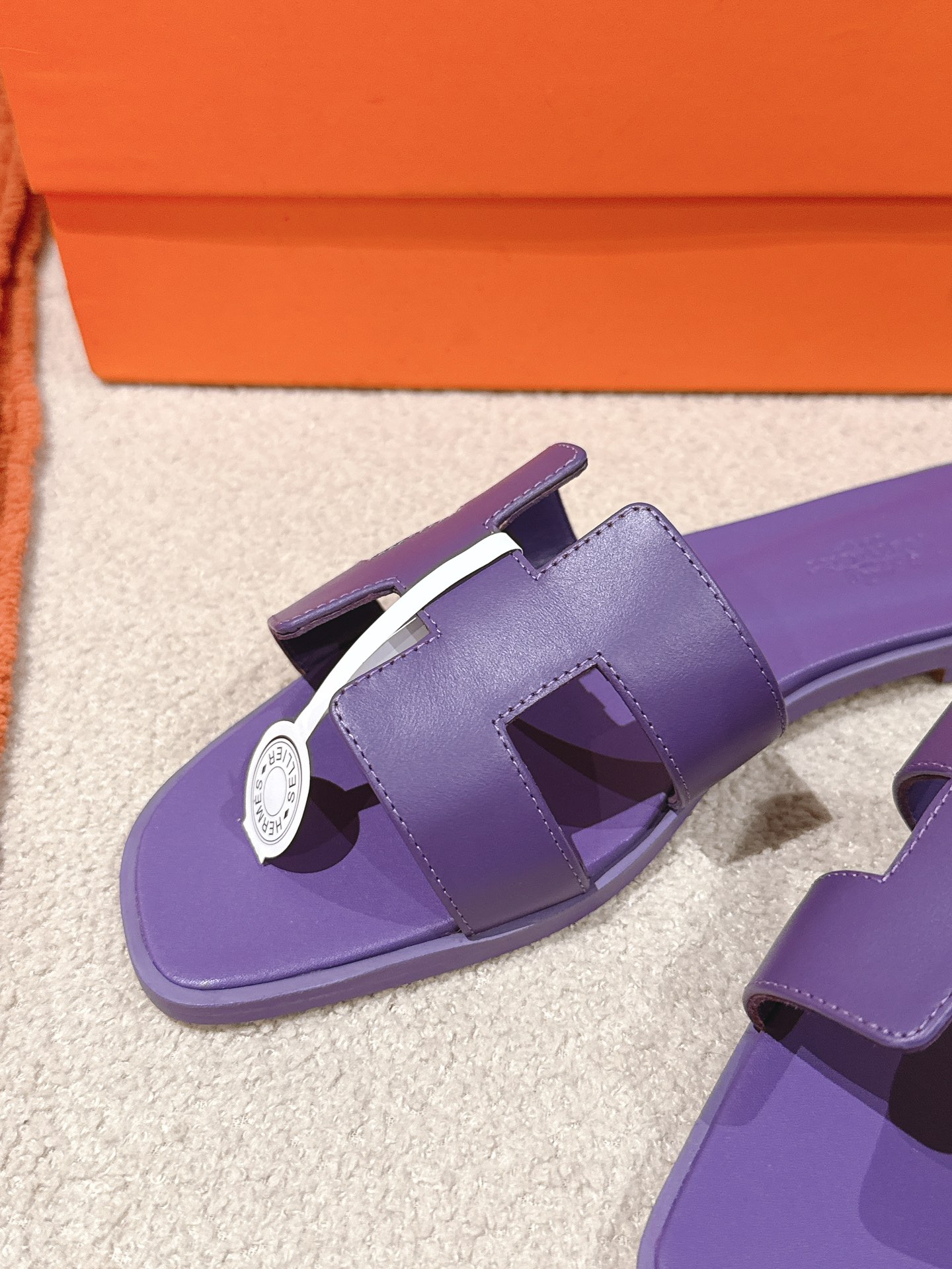 HERMES  00799