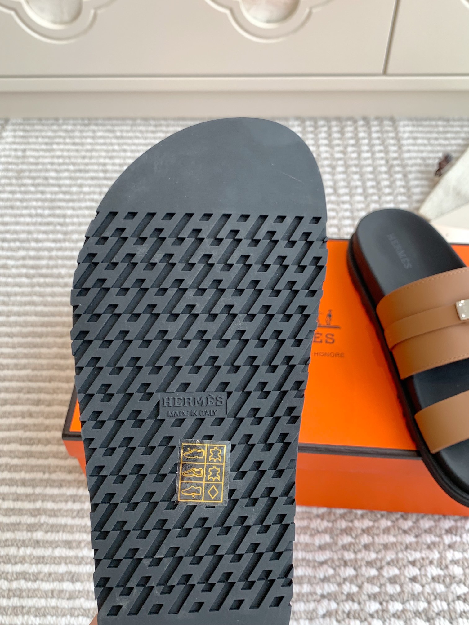 HERMES 00809