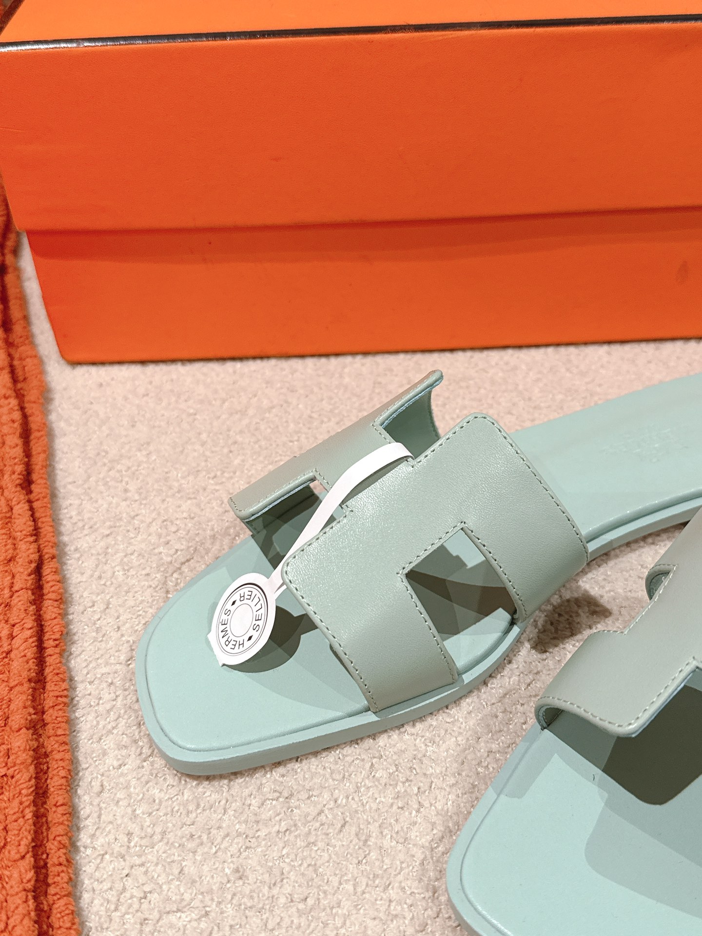 HERMES 00819 HERMES 00819