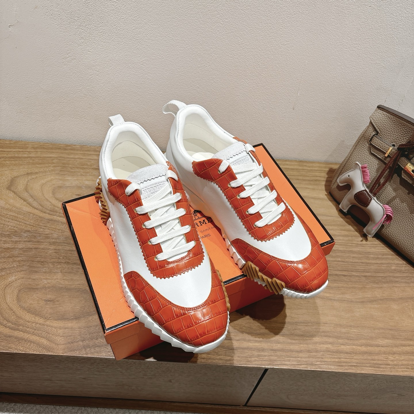 HERMES 00819 HERMES 00819