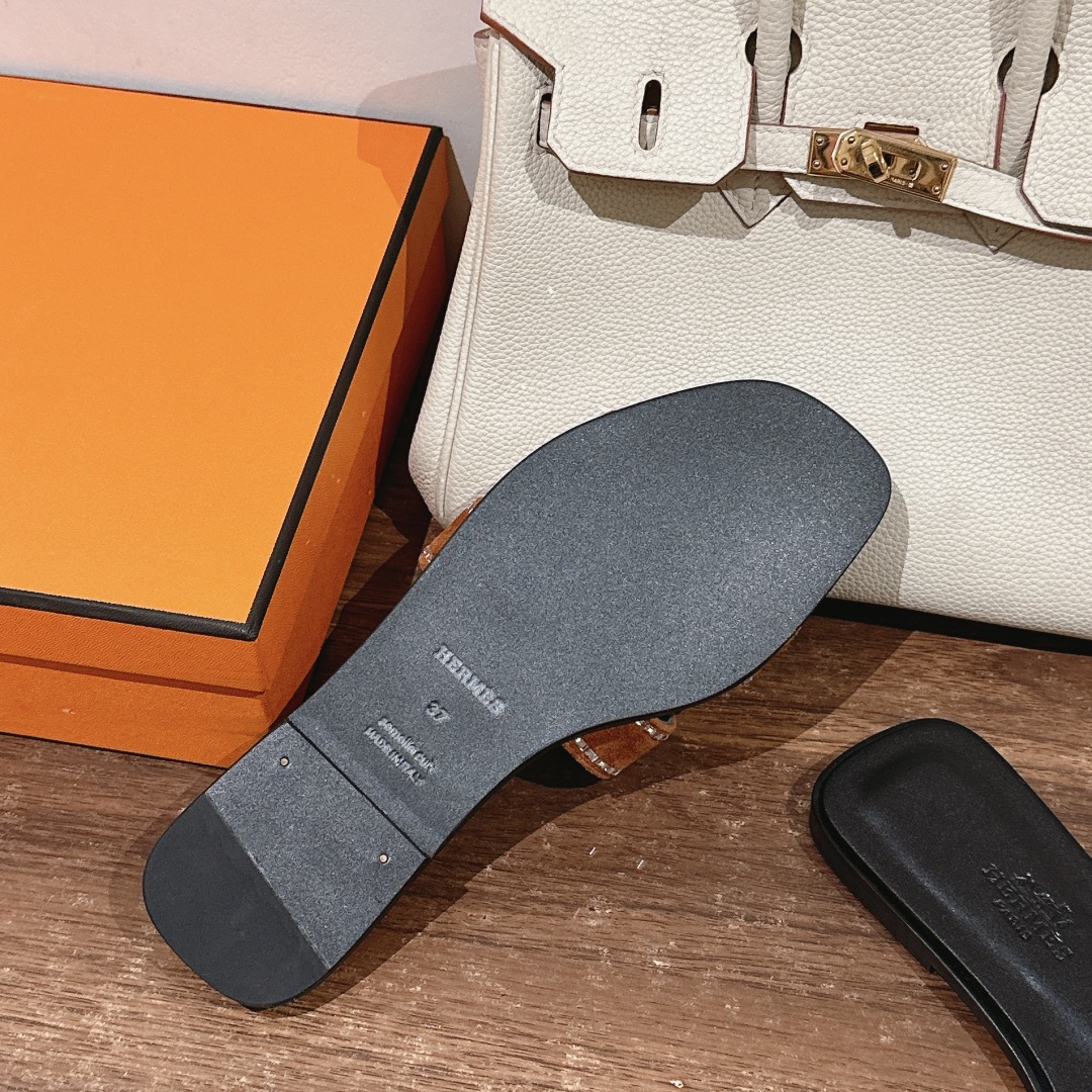 HERMES 00819 HERMES 00819