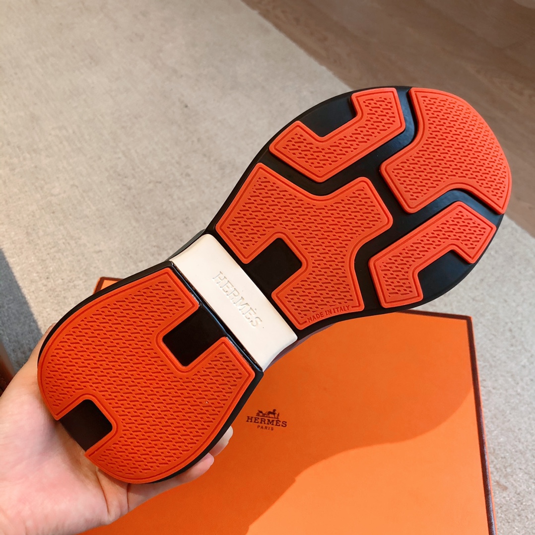 HERMES 00819 HERMES 00819