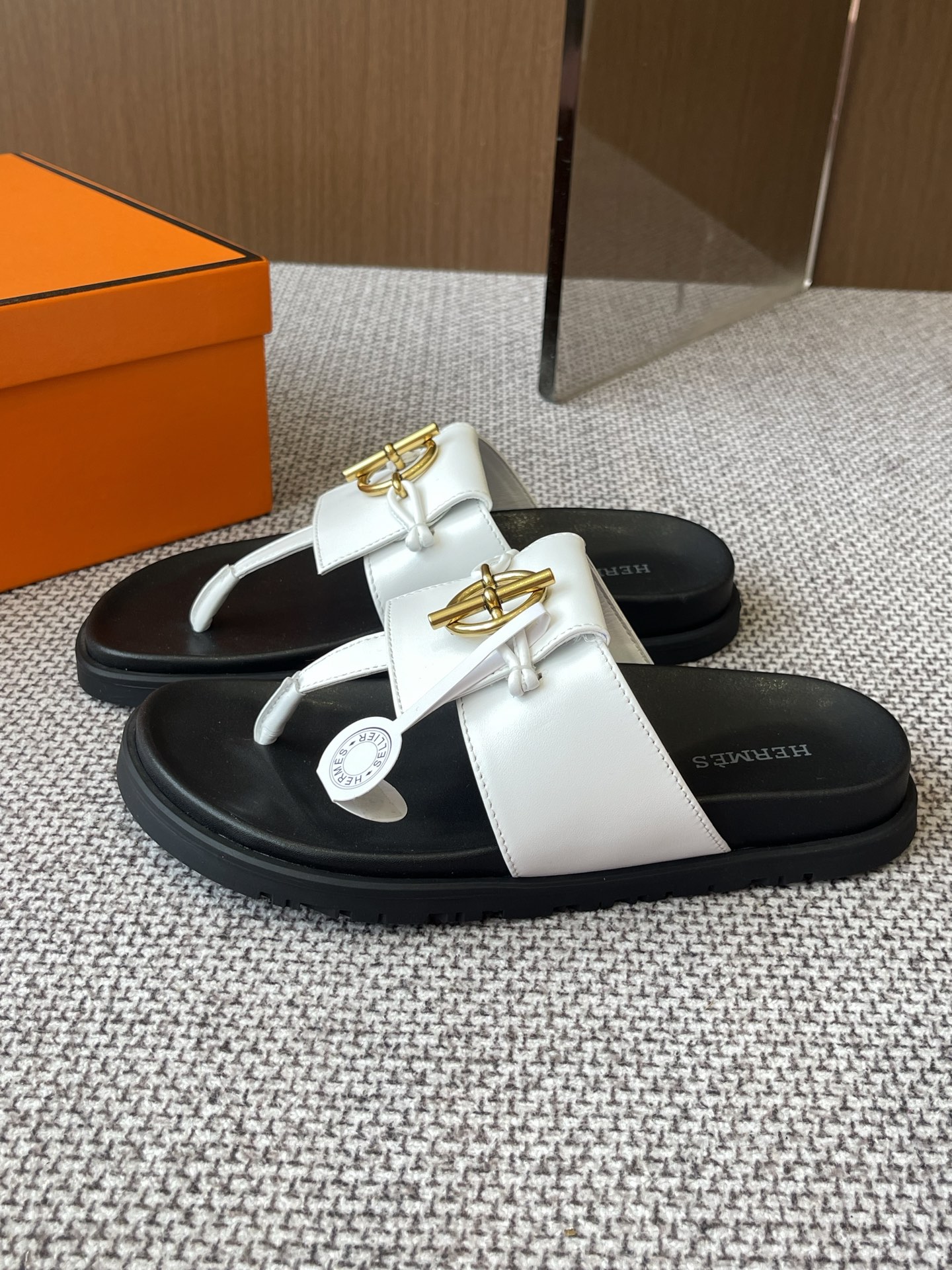HERMES 00829