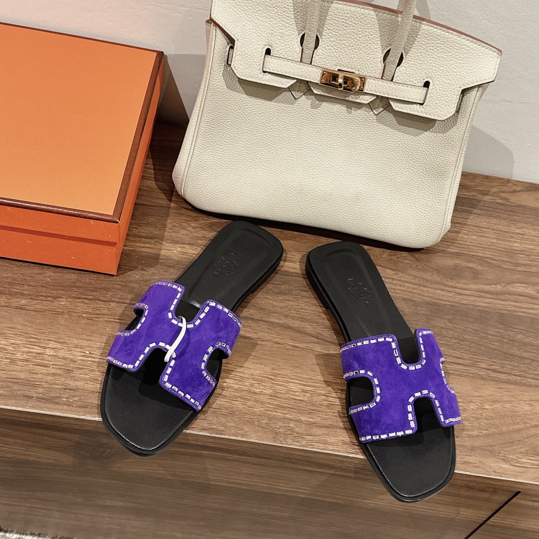 HERMES 00829 HERMES 00829