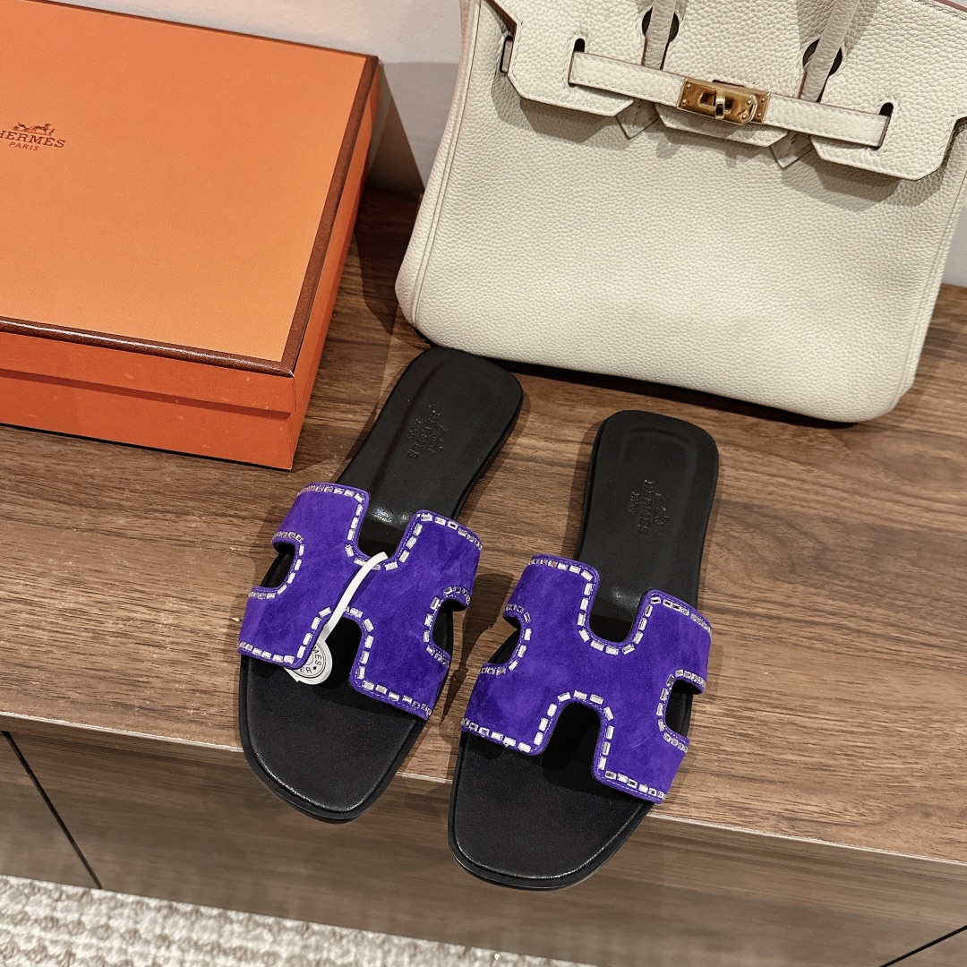 HERMES 00829 HERMES 00829