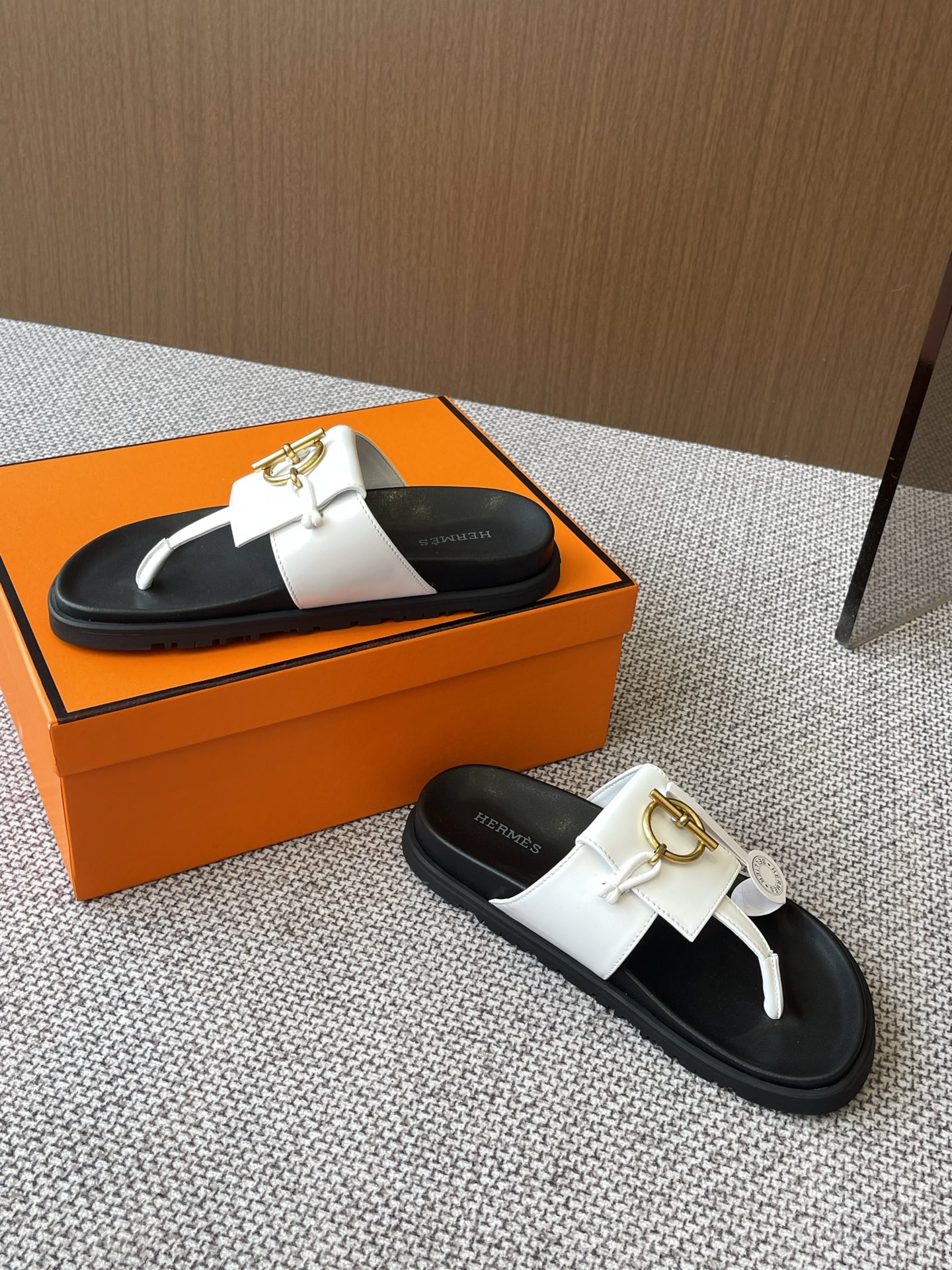 HERMES 00829