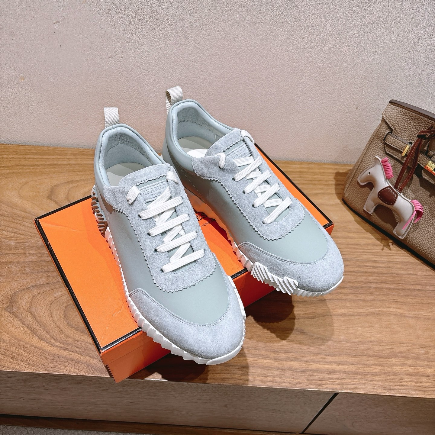 HERMES 00829 HERMES 00829