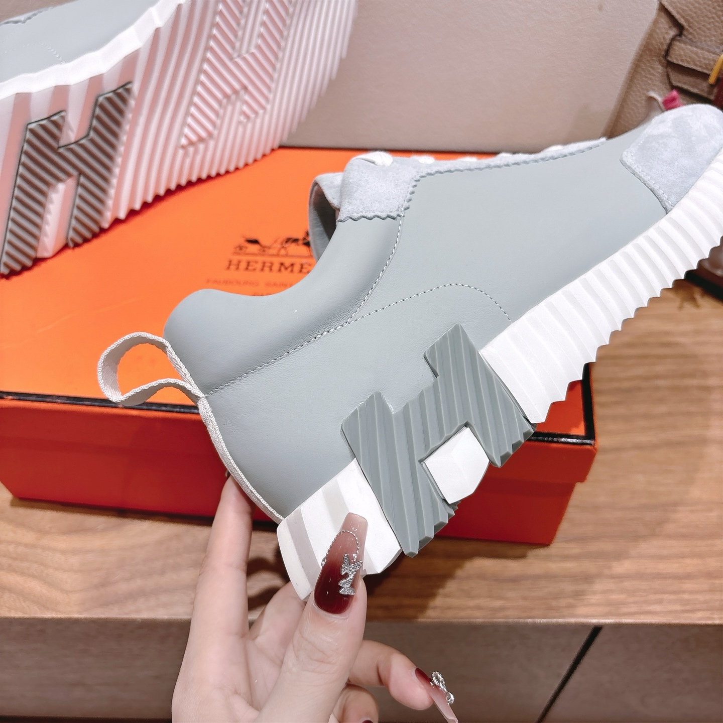 HERMES 00829 HERMES 00829