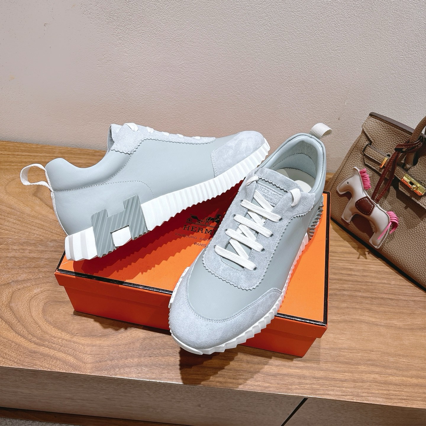 HERMES 00829 HERMES 00829