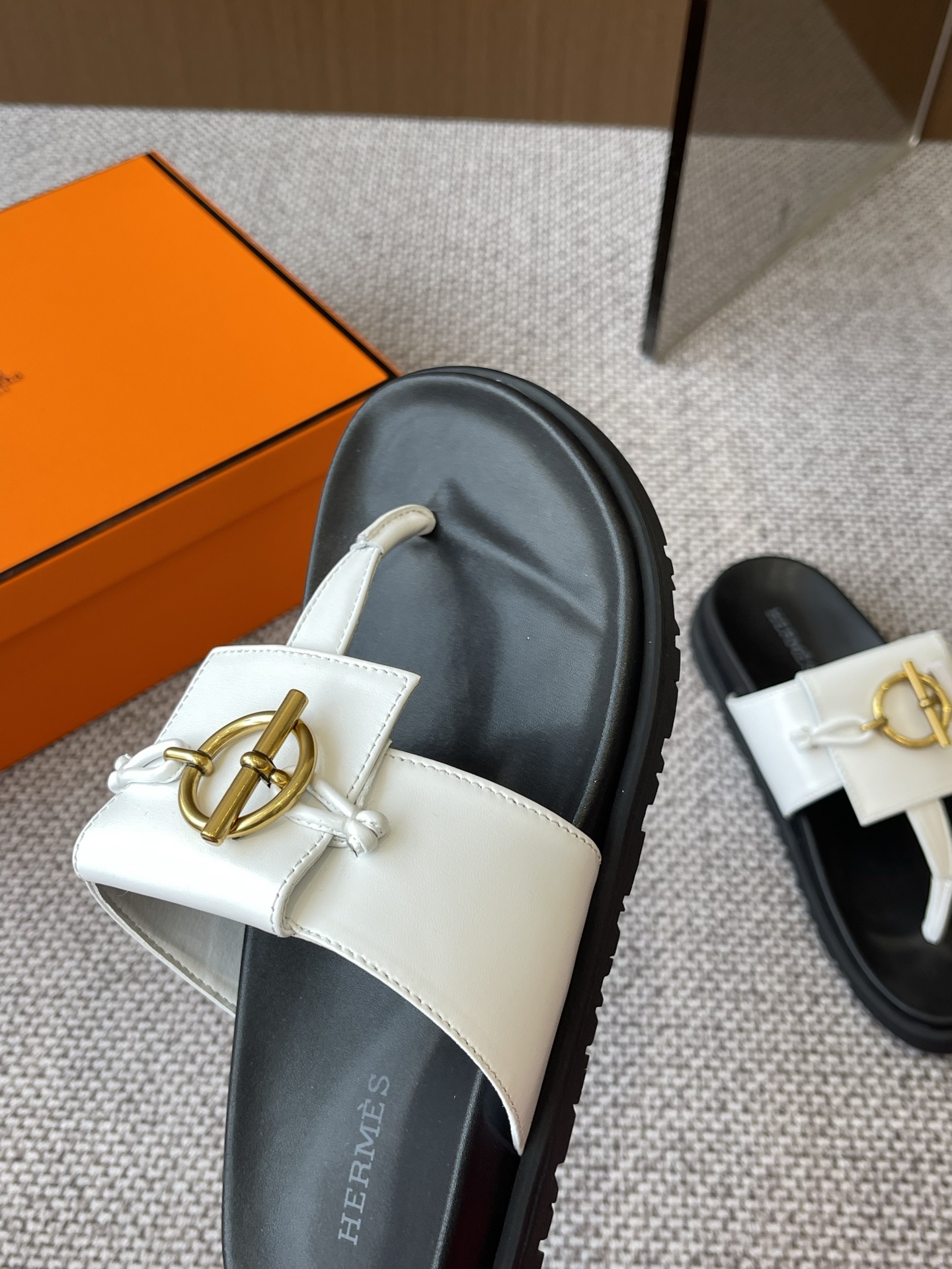 HERMES 00829
