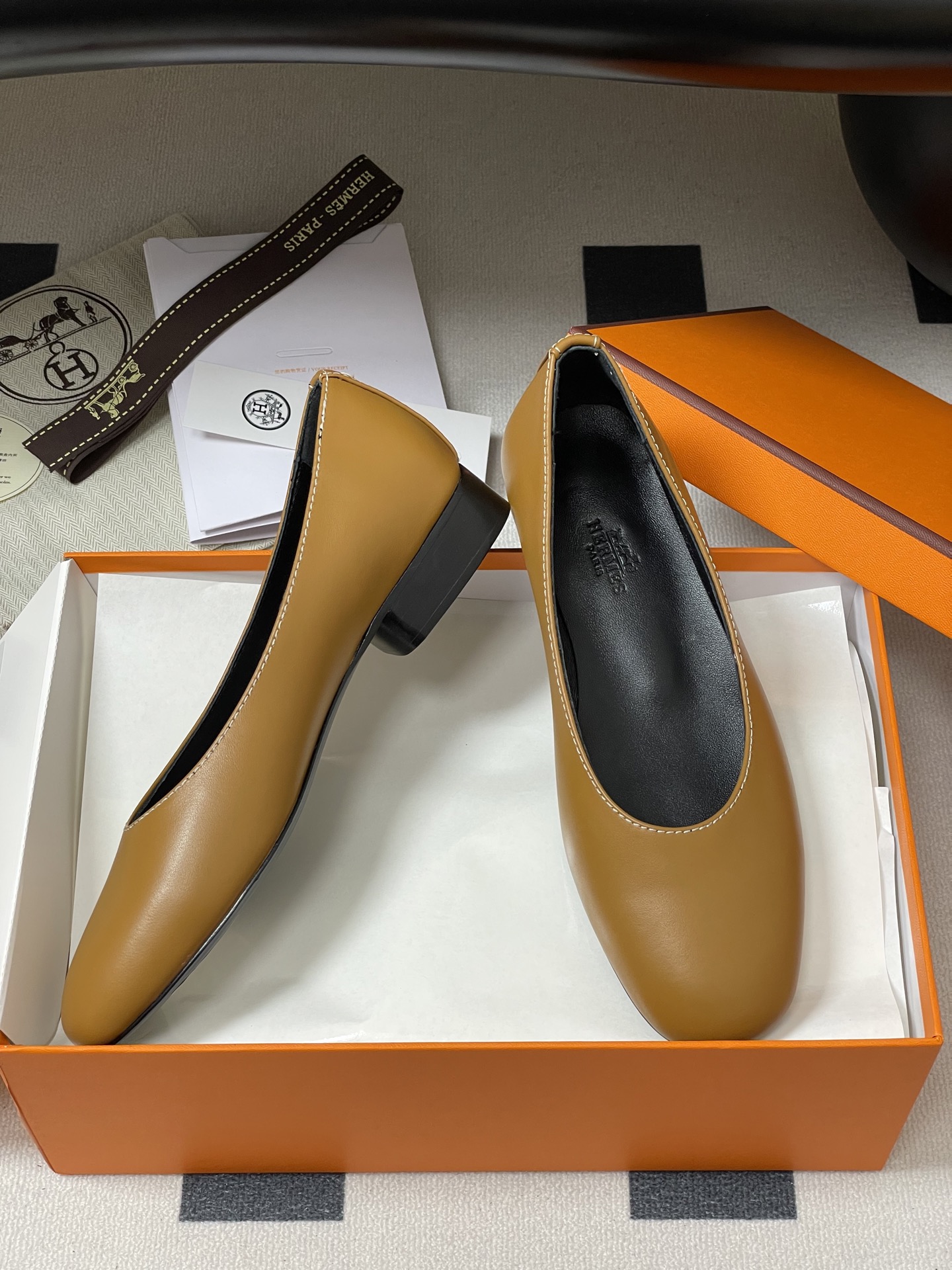 HERMES  008410