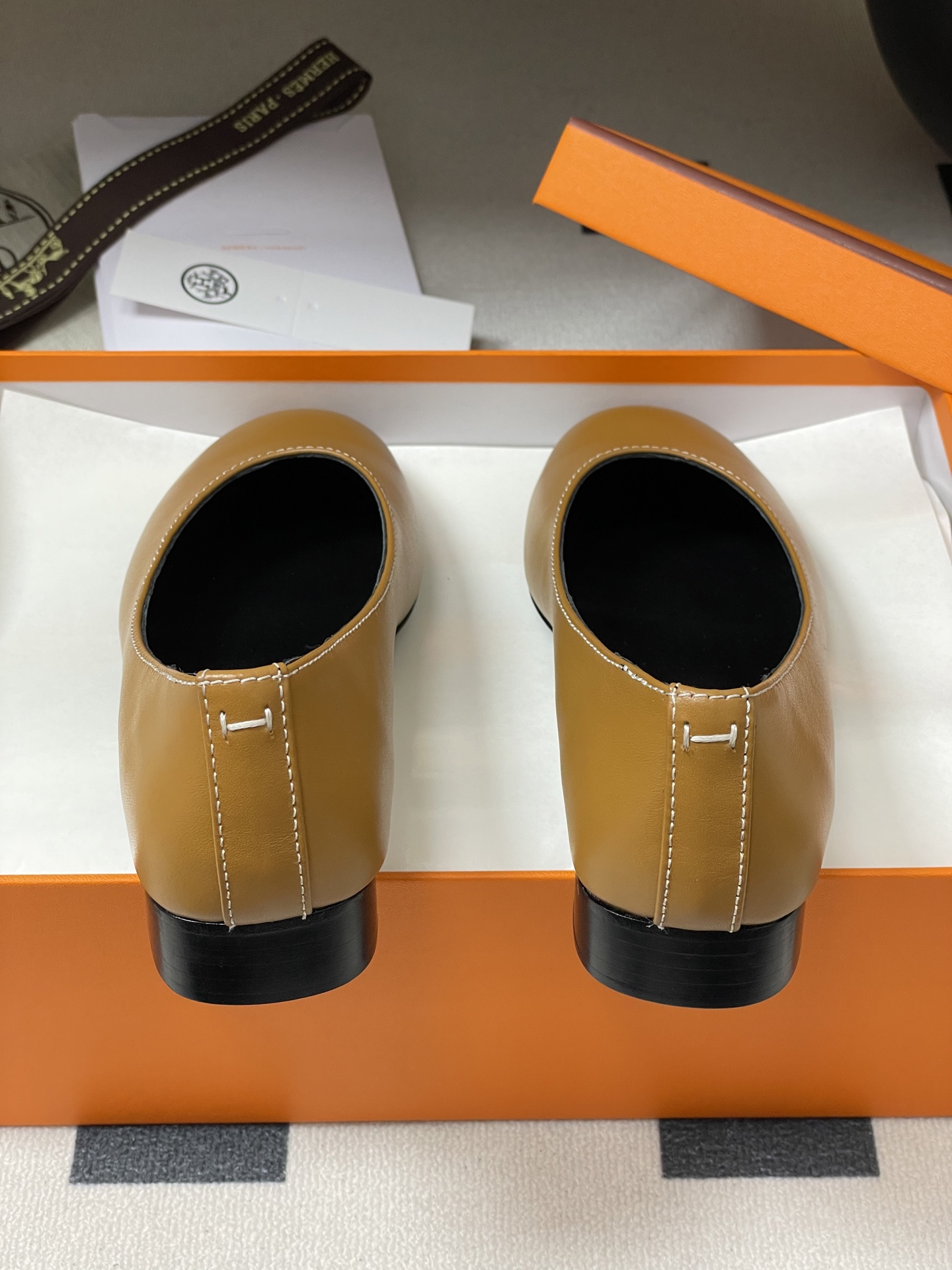 HERMES  008410