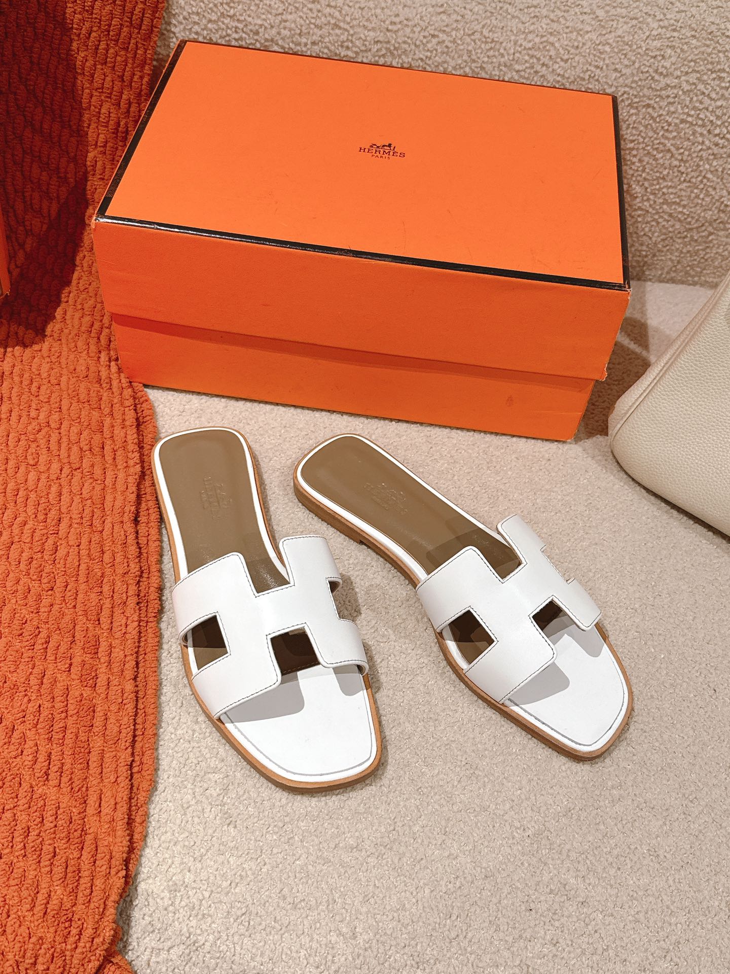 HERMES 00849 HERMES 00849