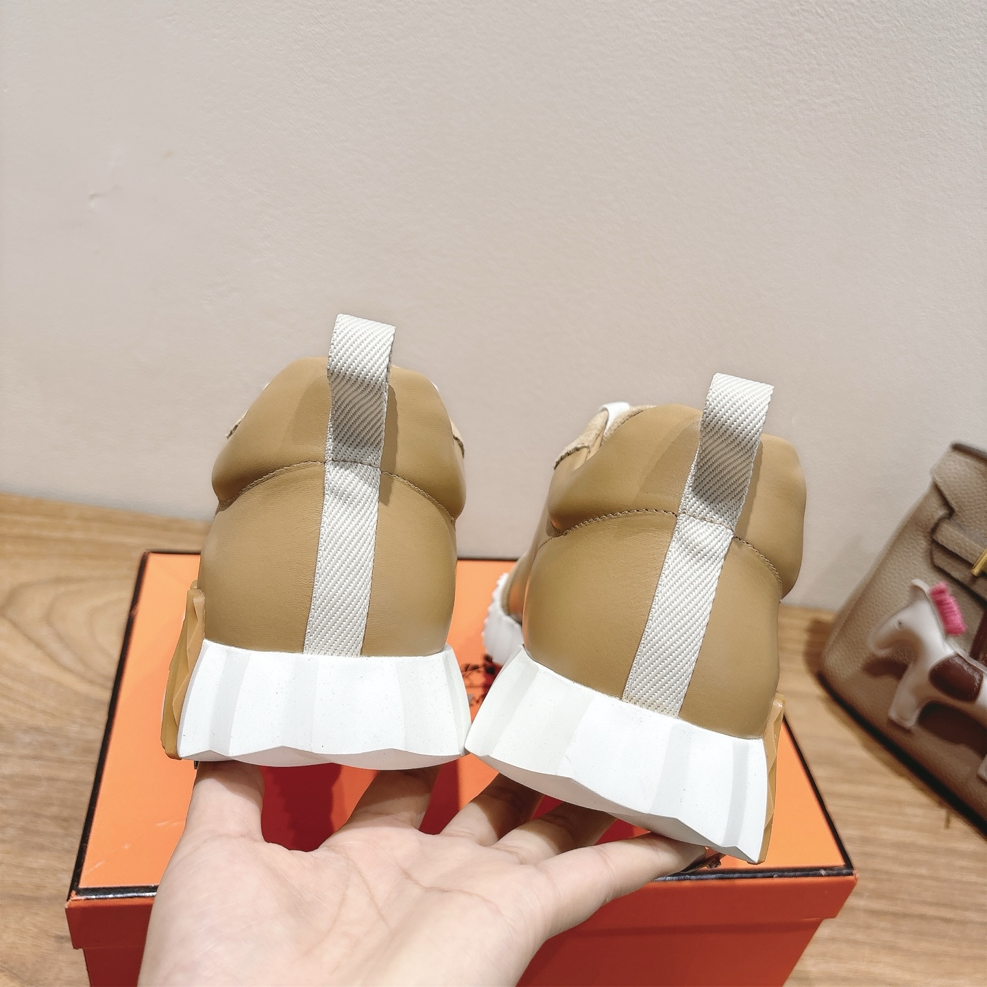 HERMES 00859 HERMES 00859