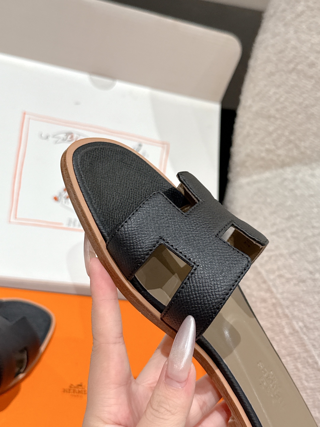 HERMES 00869 HERMES 00869