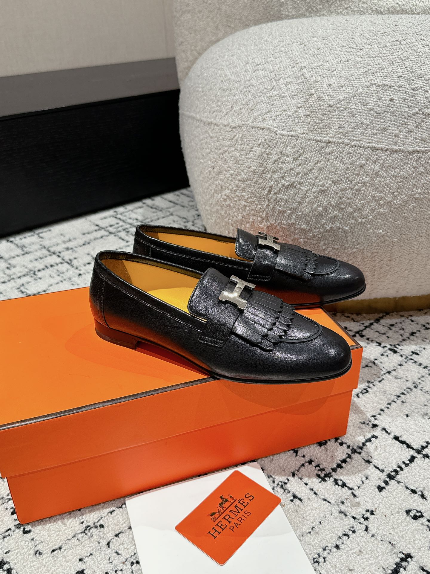 HERMES 00869 HERMES 00869