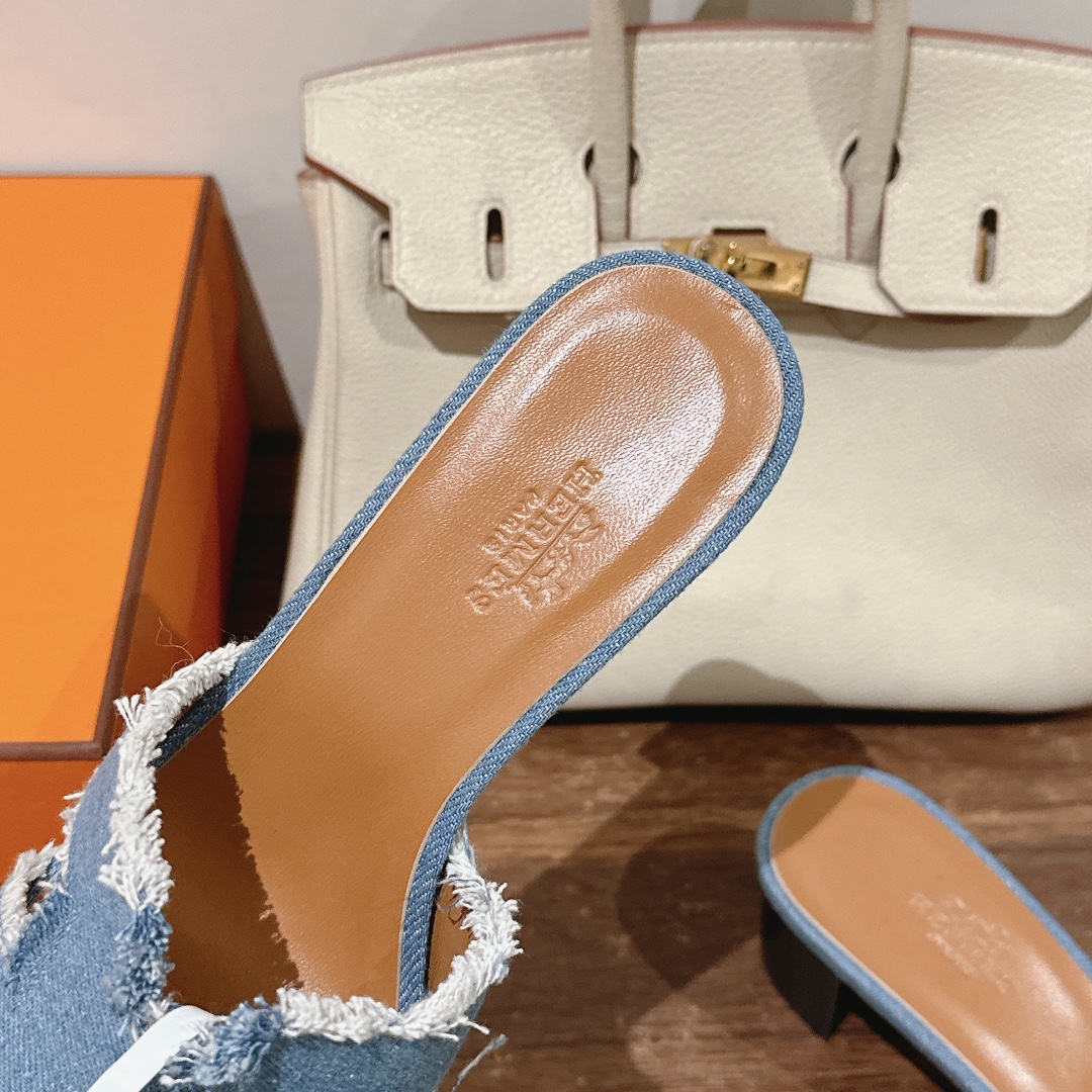 HERMES 00869 HERMES 00869