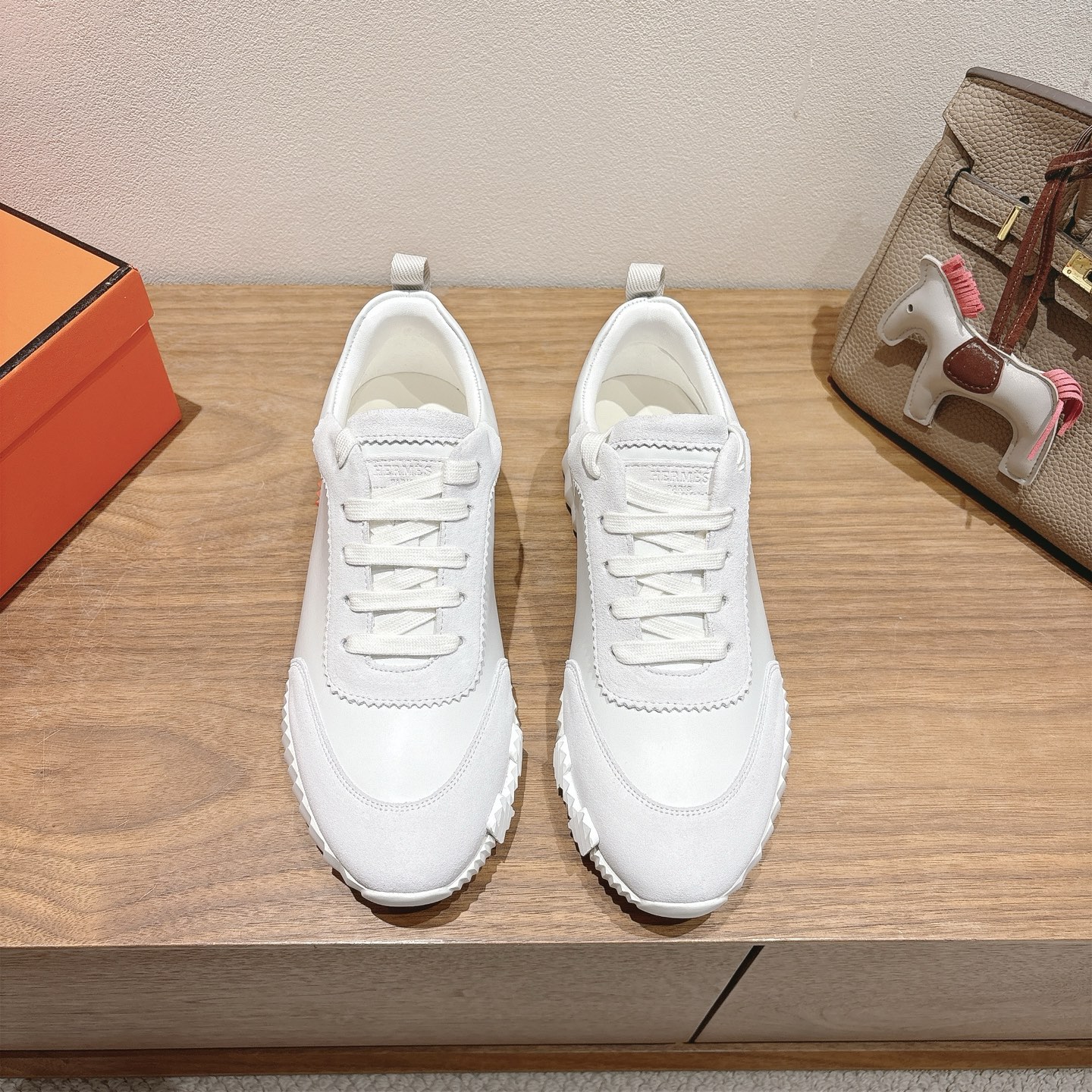 HERMES  00869