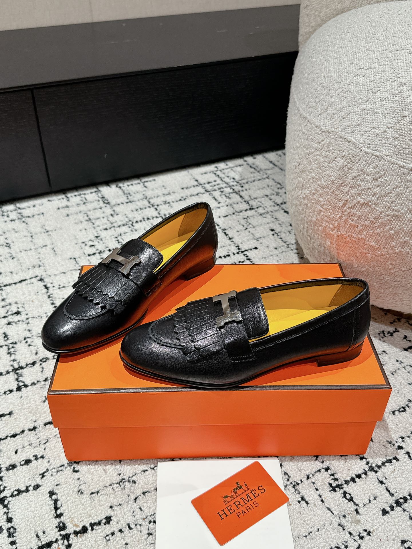 HERMES 00869 HERMES 00869