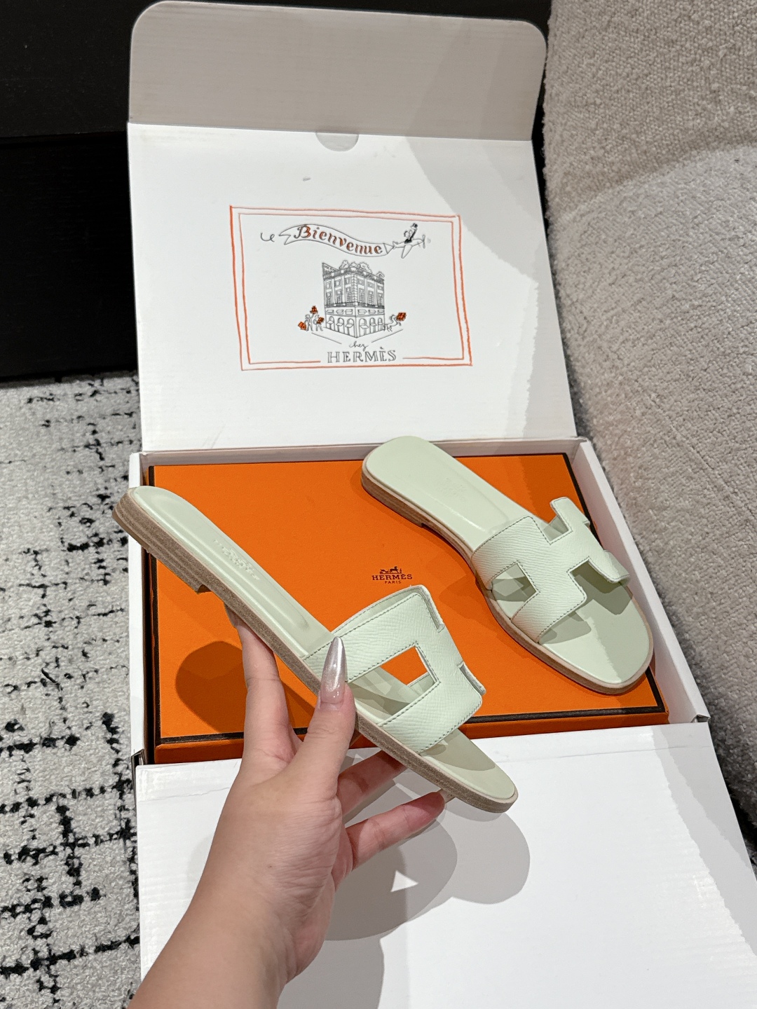 NEW HERMÈS white Brume Epsom Oran Sandals