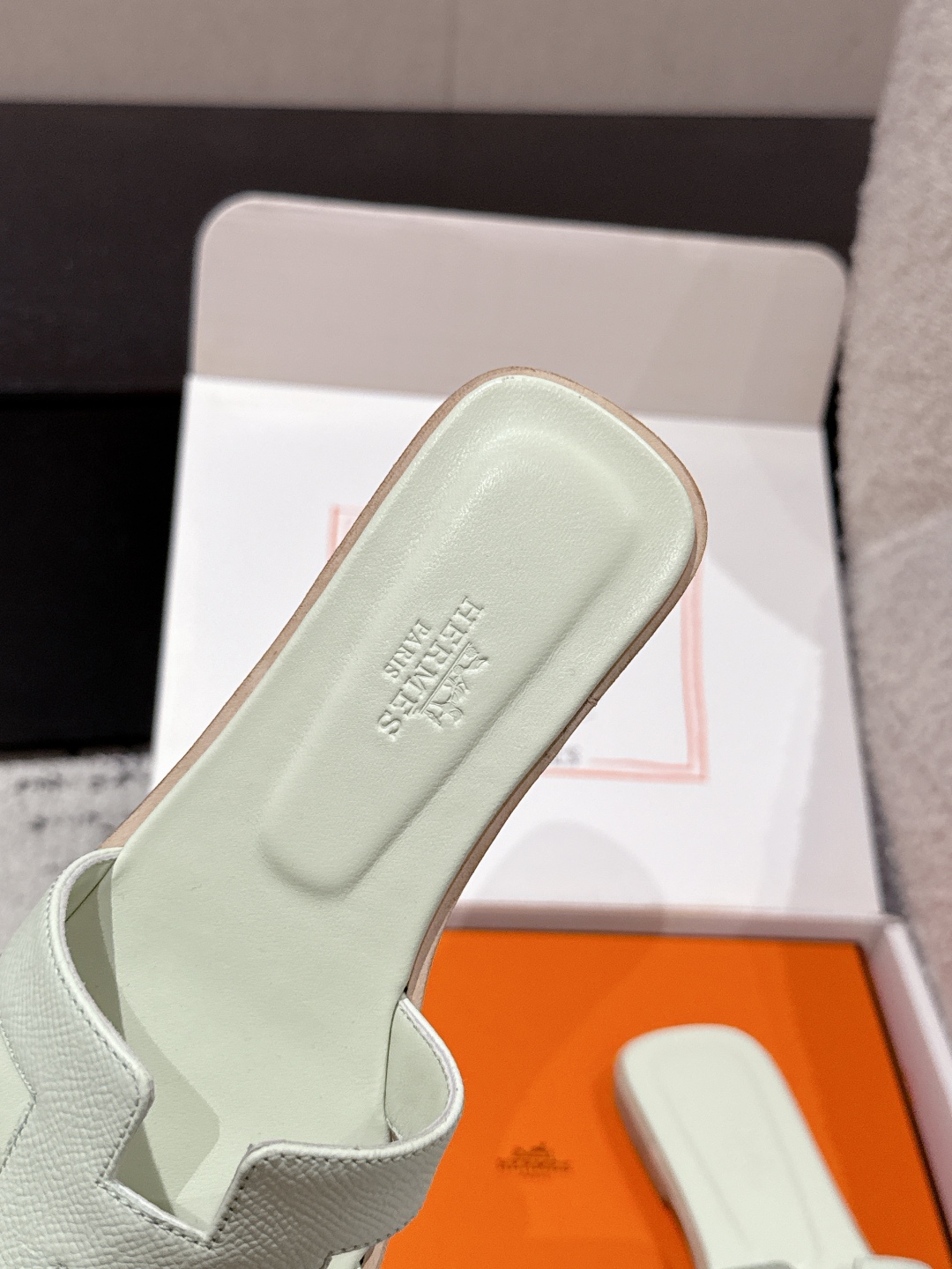 NEW HERMÈS white Brume Epsom Oran Sandals