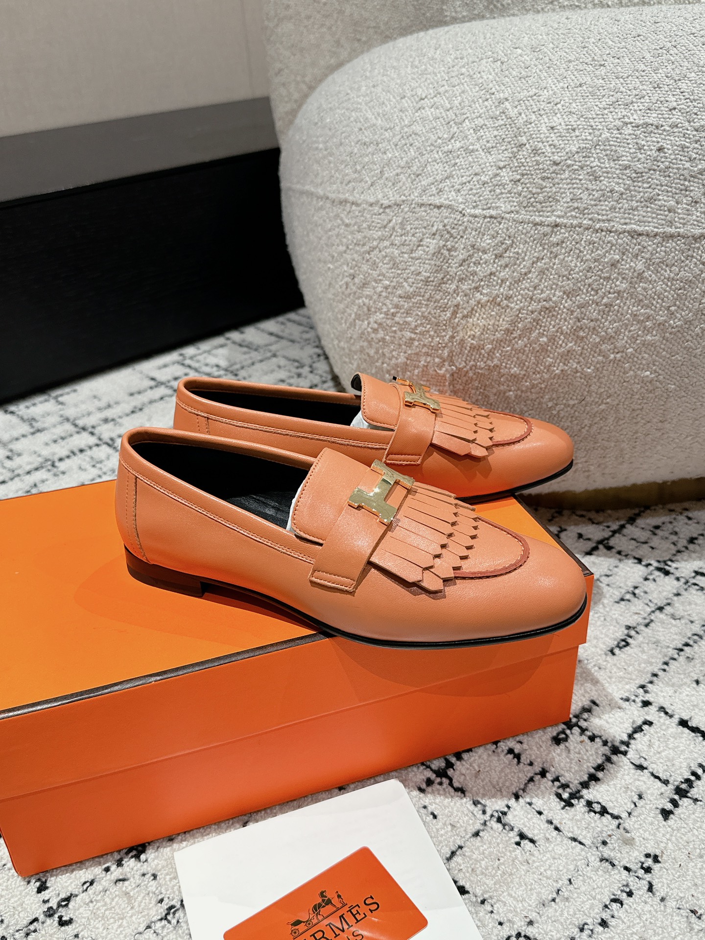 HERMES 00889 HERMES 00889
