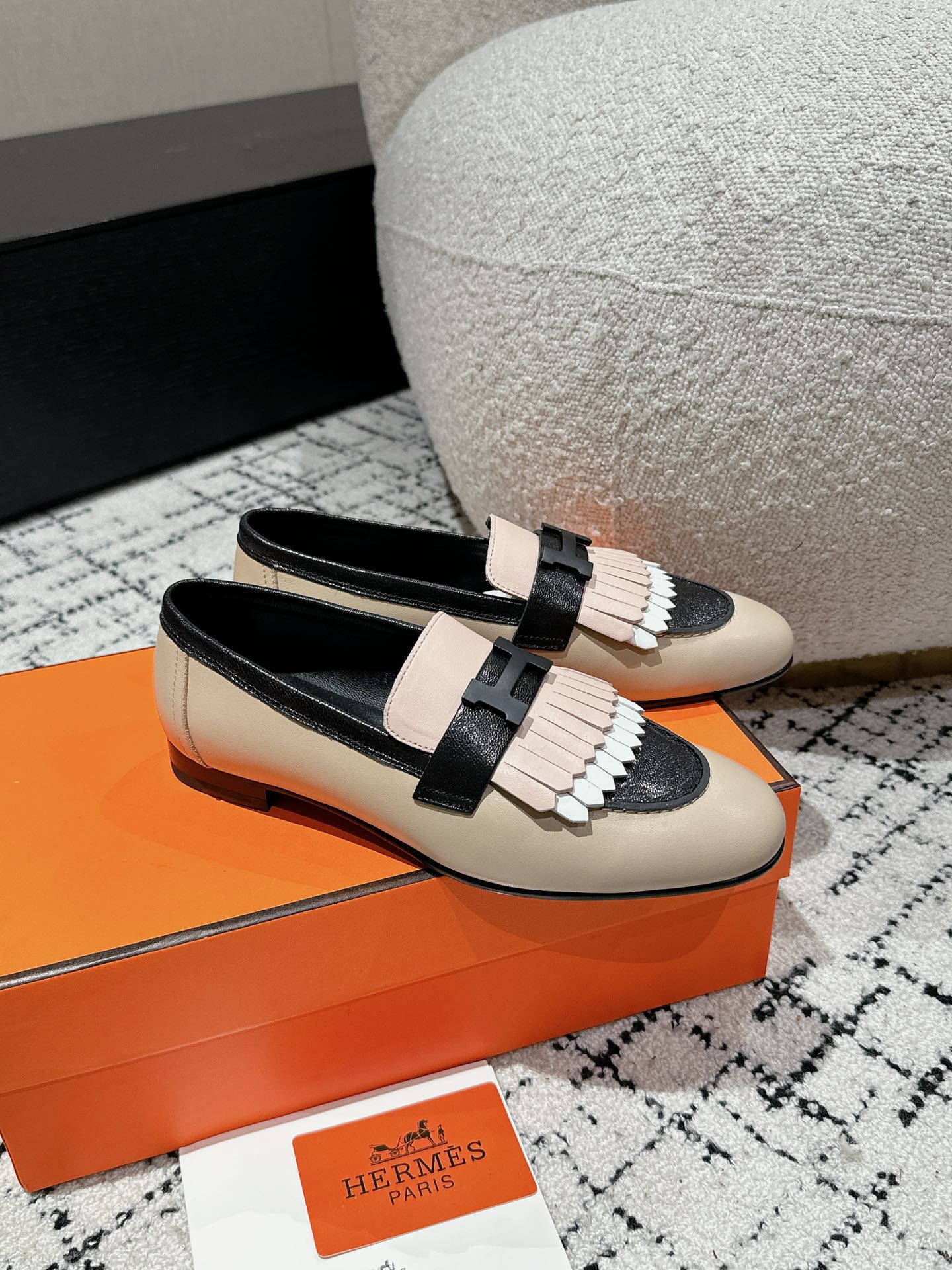 HERMES 00899 HERMES 00899