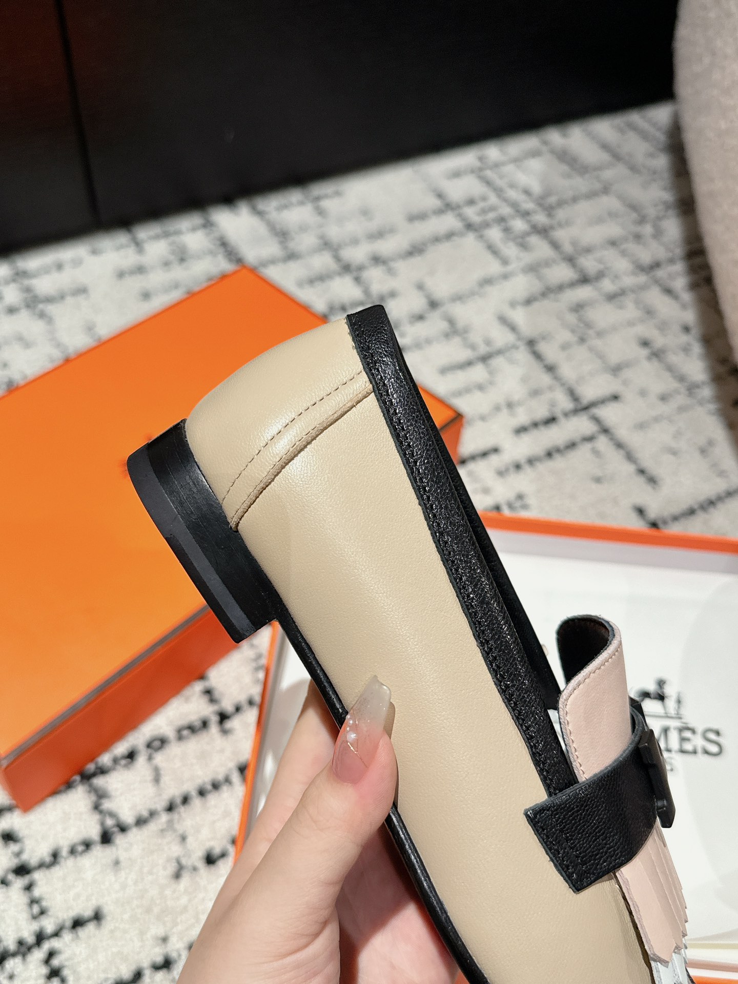 HERMES 00899 HERMES 00899