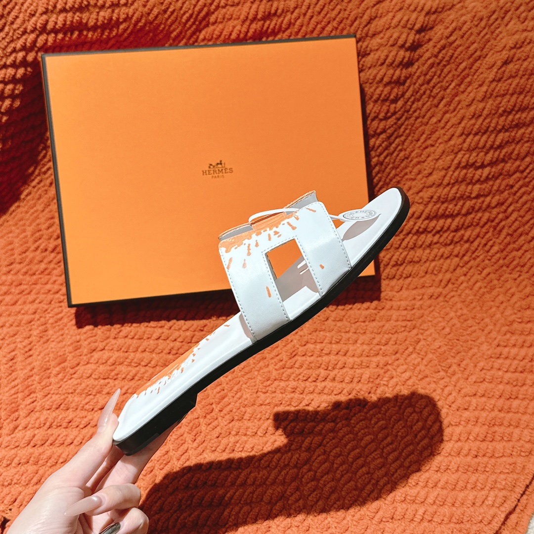 HERMES 00899 HERMES 00899