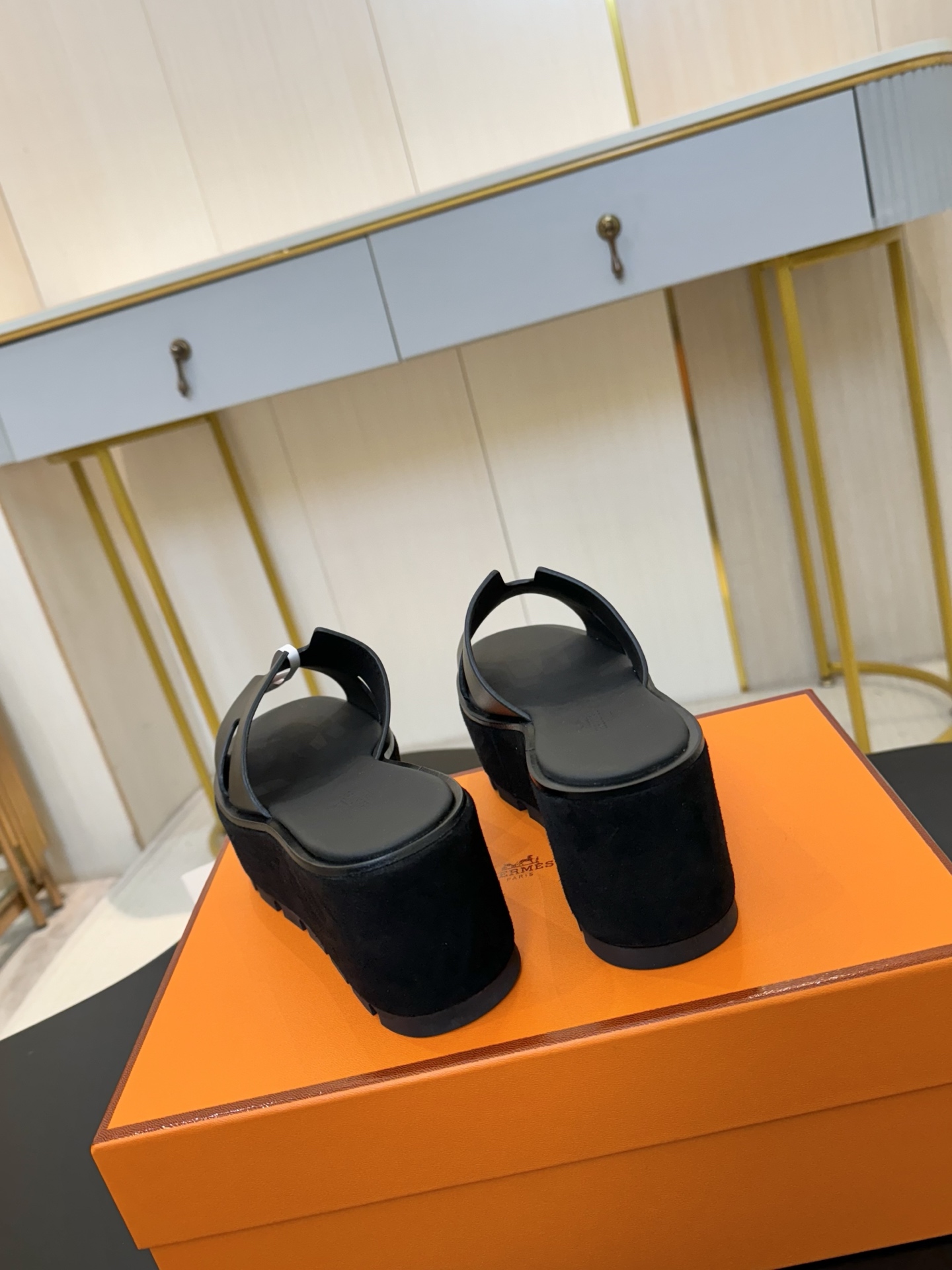 HERMES 00899 HERMES 00899