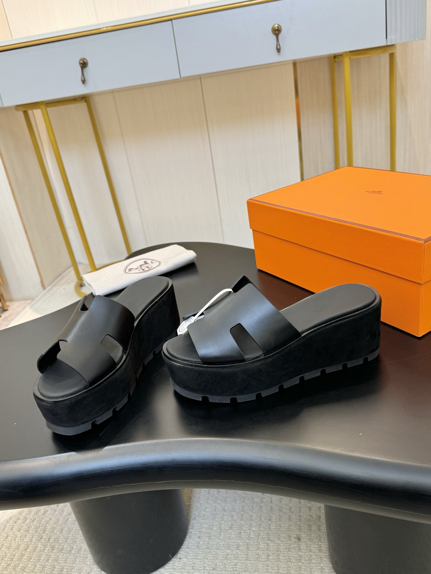 HERMES 00899 HERMES 00899
